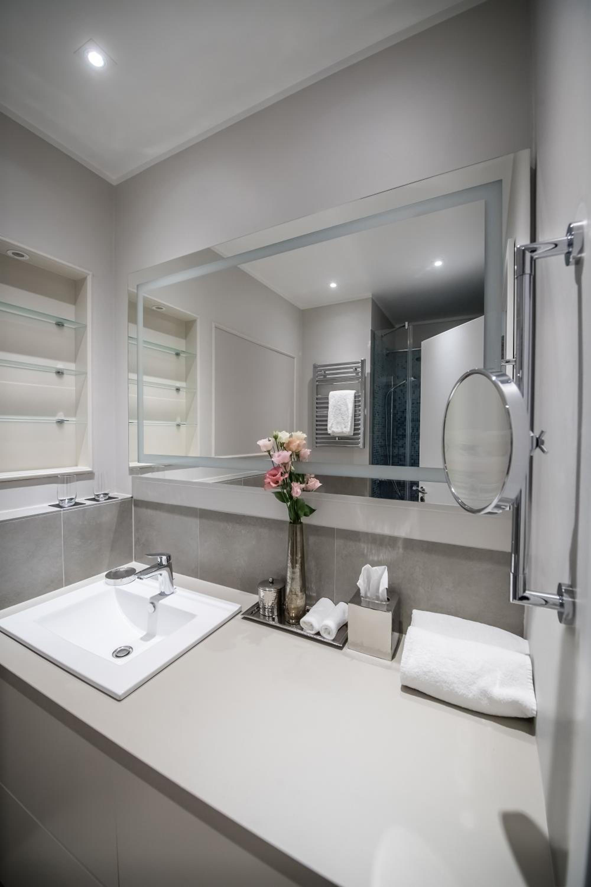 Executive Twin Suite