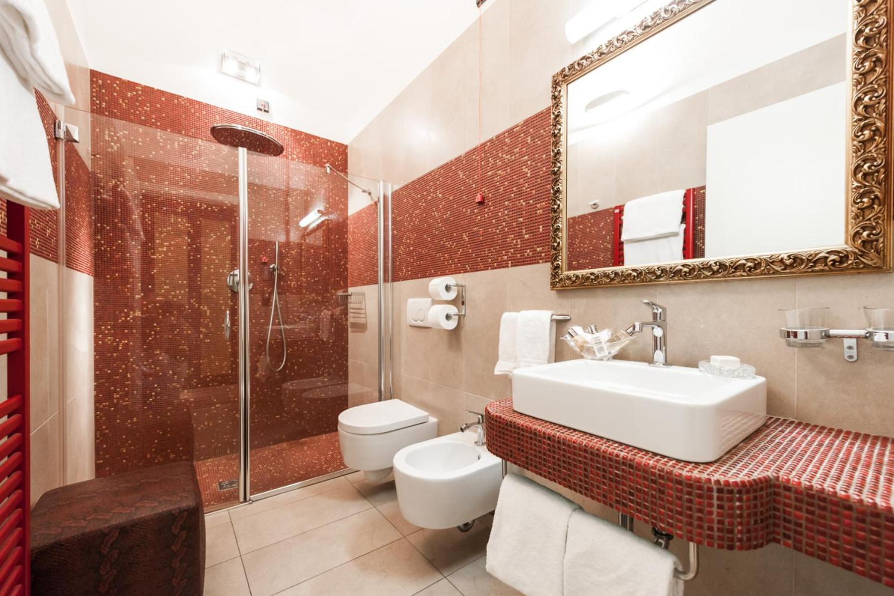 Superior Double Room with Shower photo 2