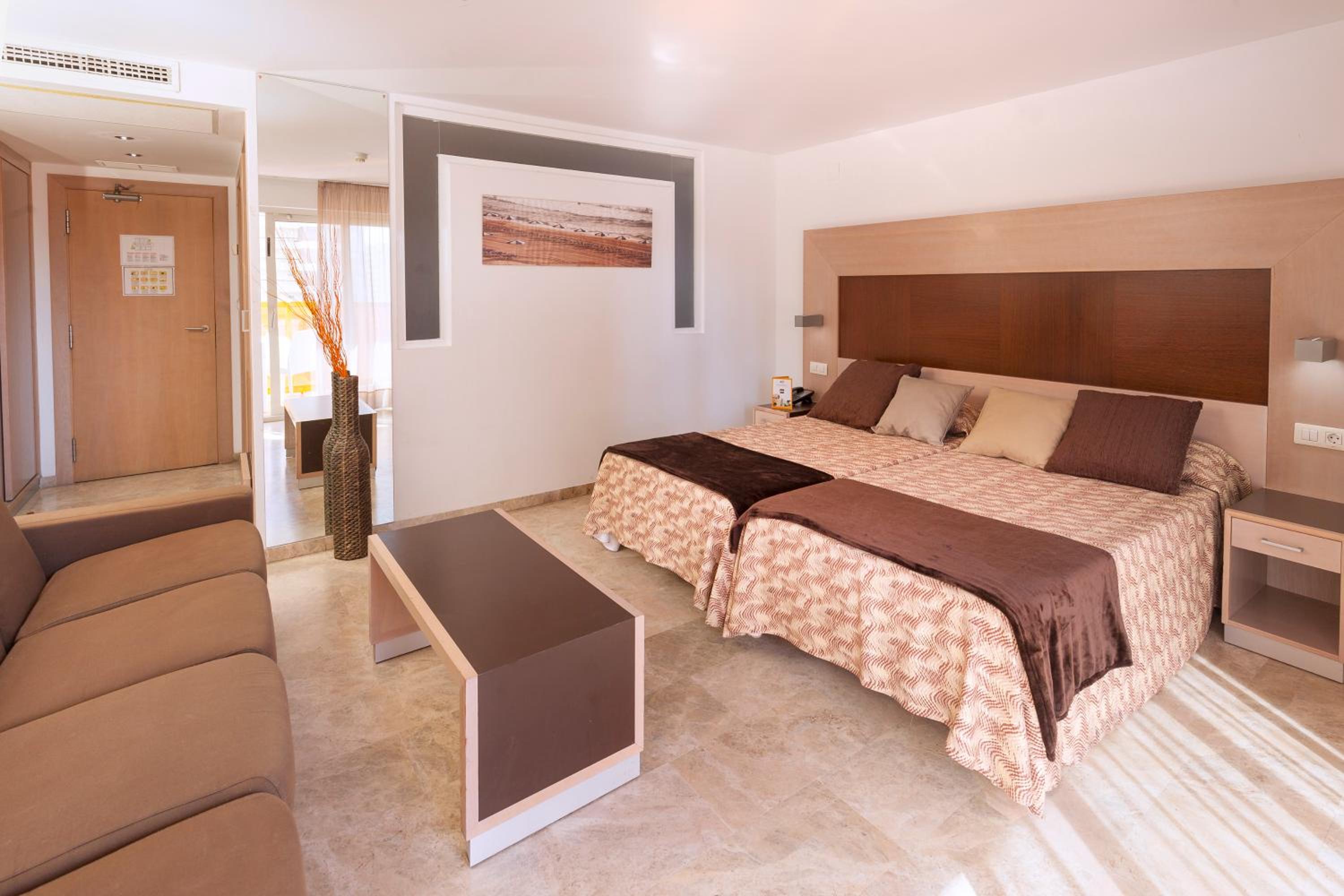 Superior Double Room - Photo 1