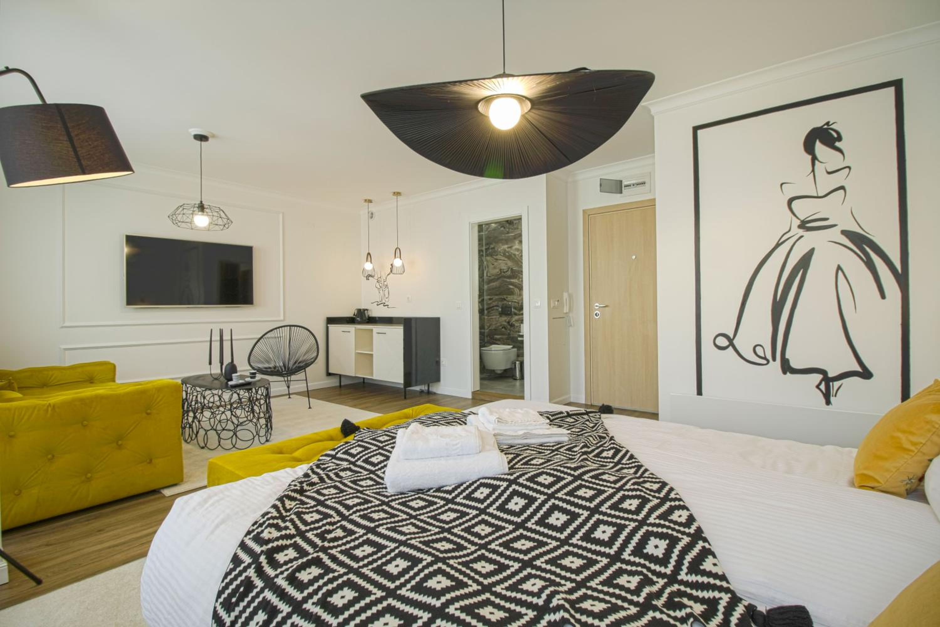 Superior Suite - Photo 3