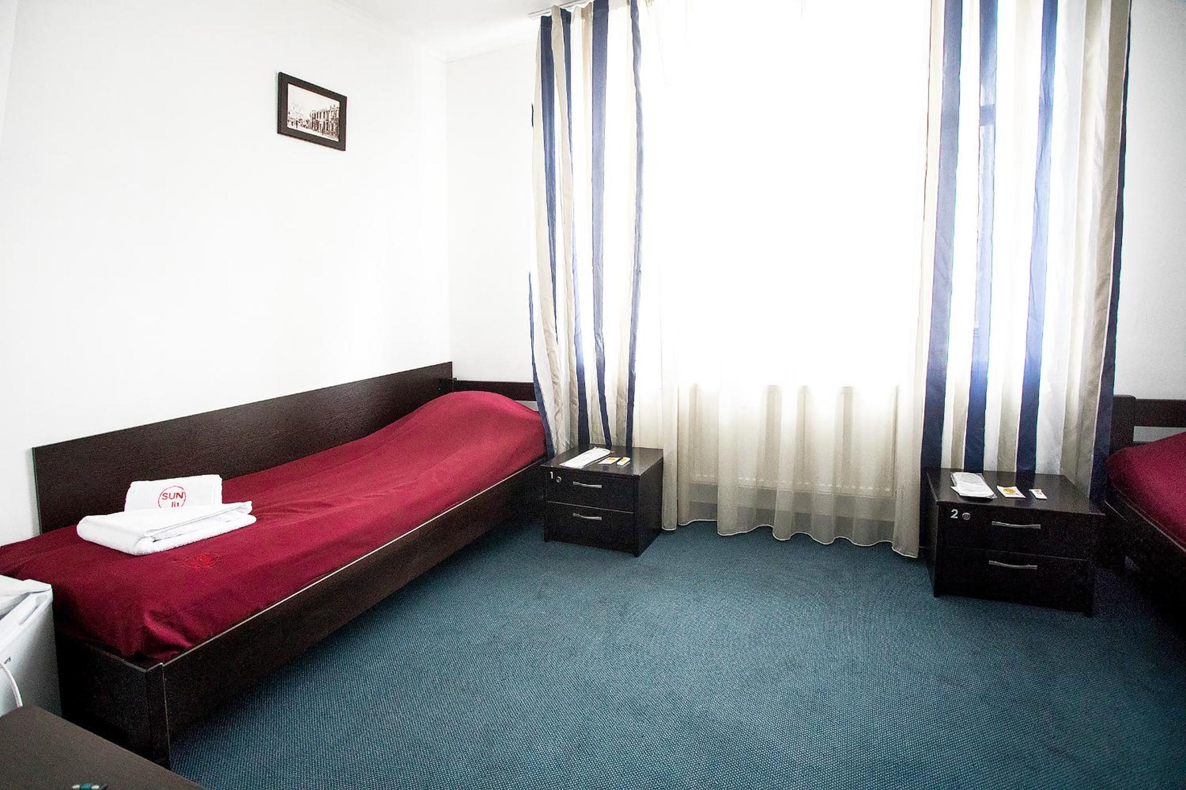 Single Bed In Dormitory Room photo 2