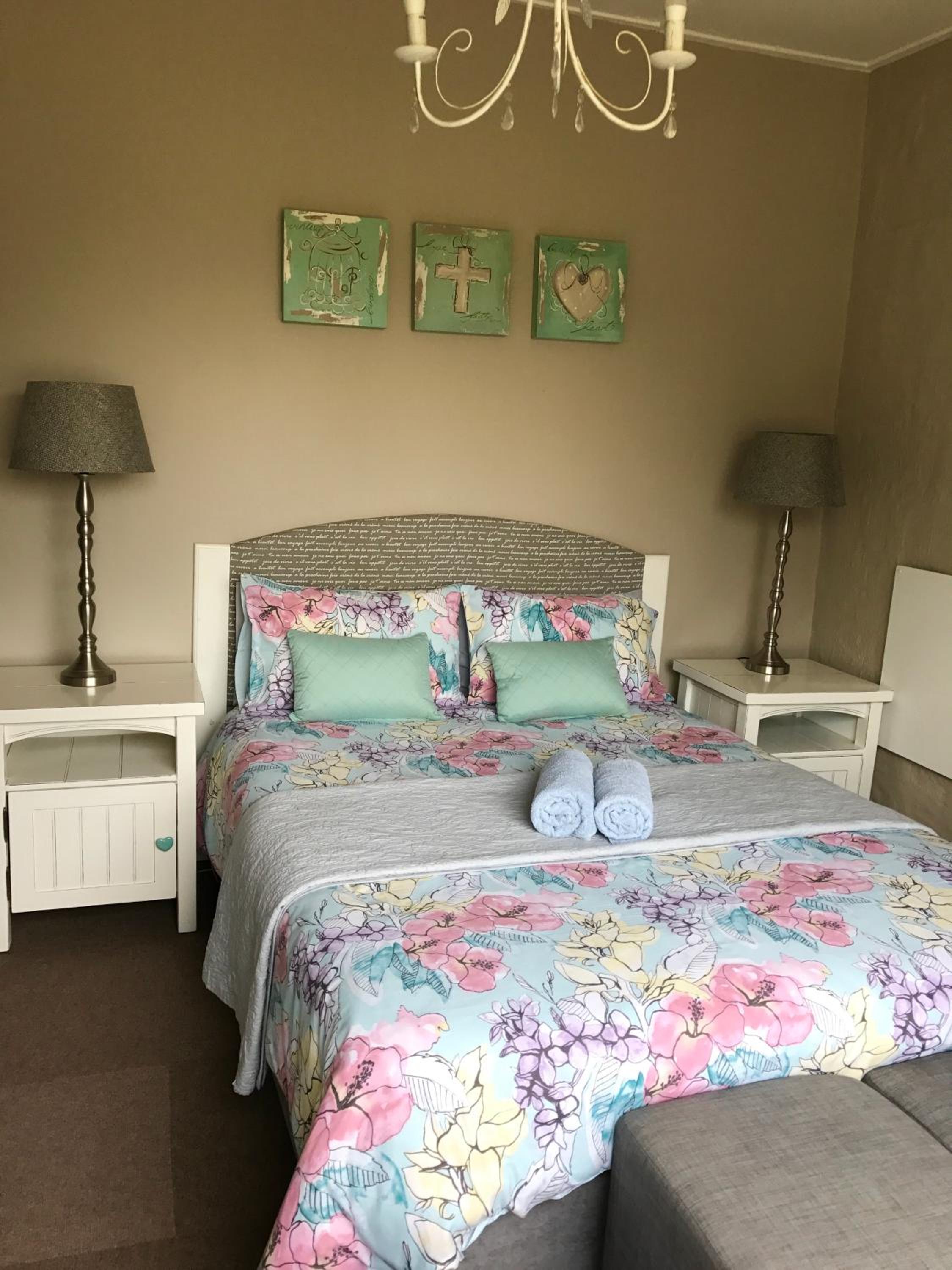 Two-Bedroom Cottage photo 1