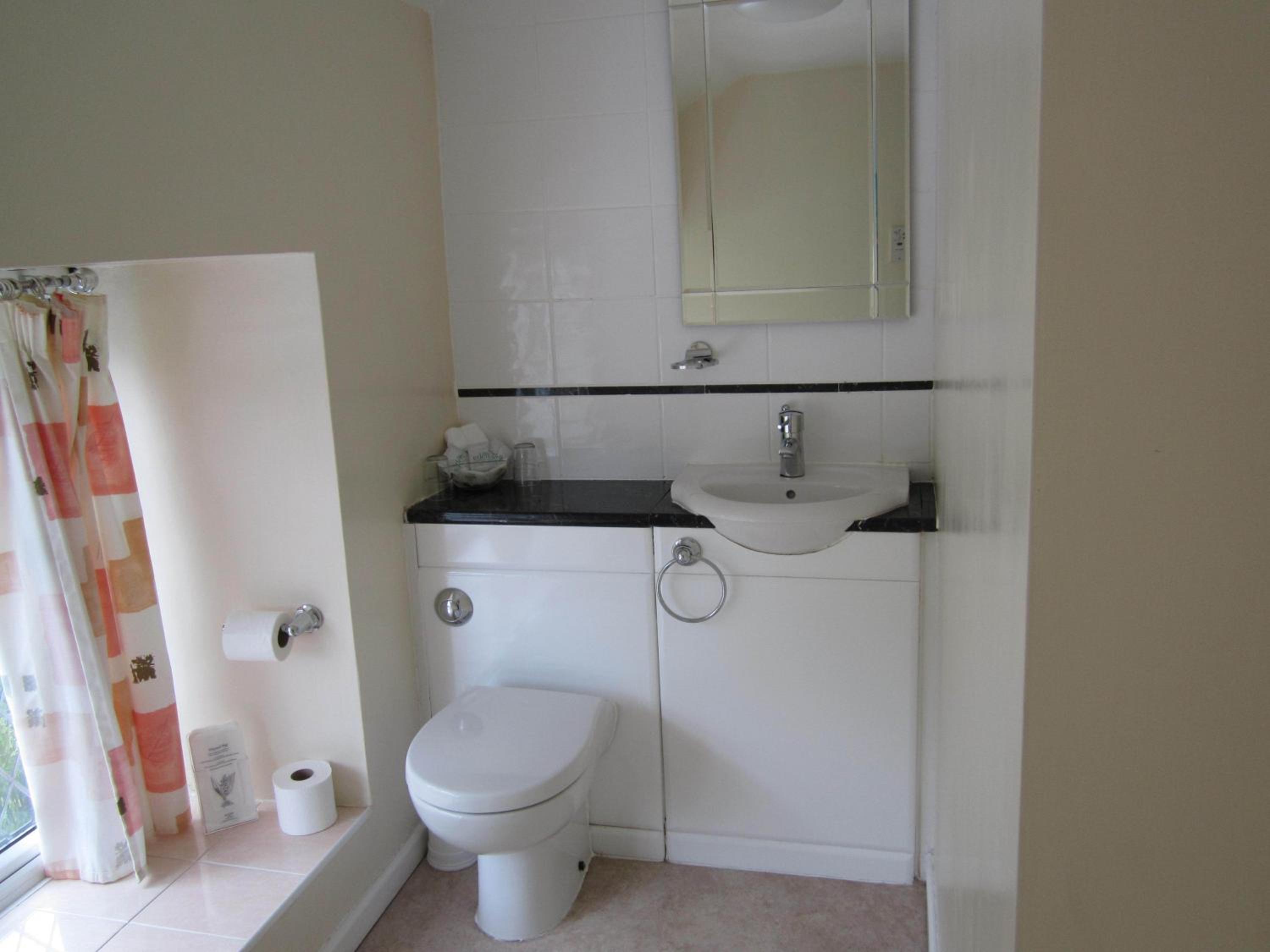 Double or Twin Room - Photo 45