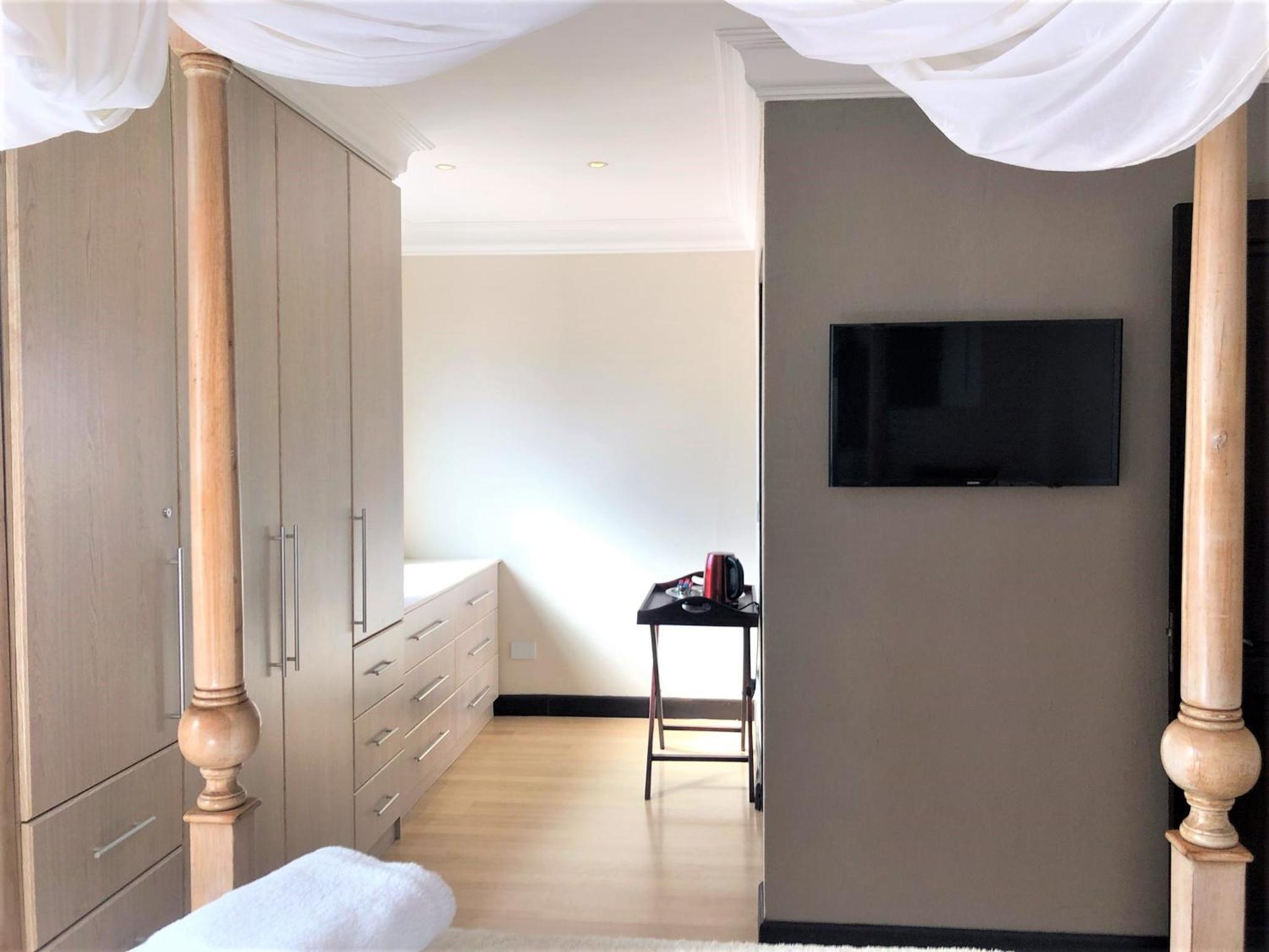 Deluxe Double Room photo 3