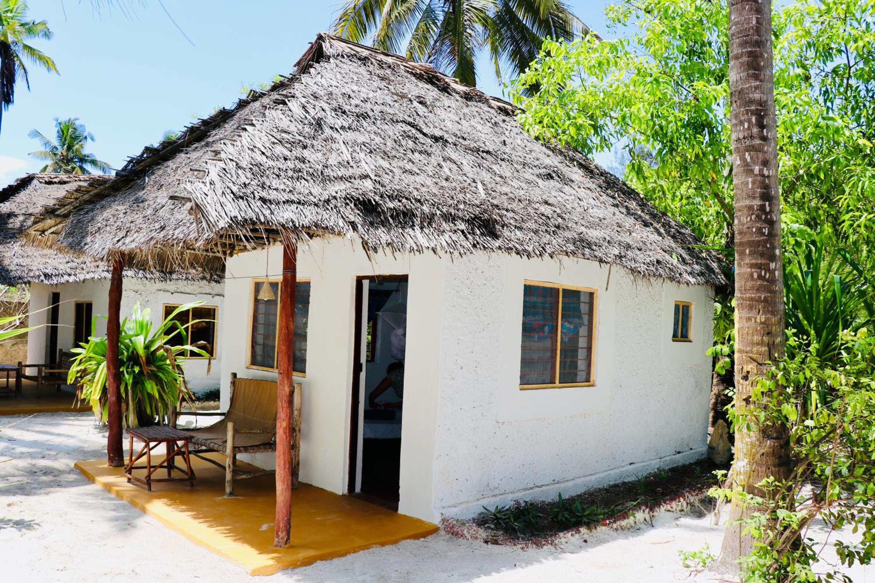 Bungalow with Fan