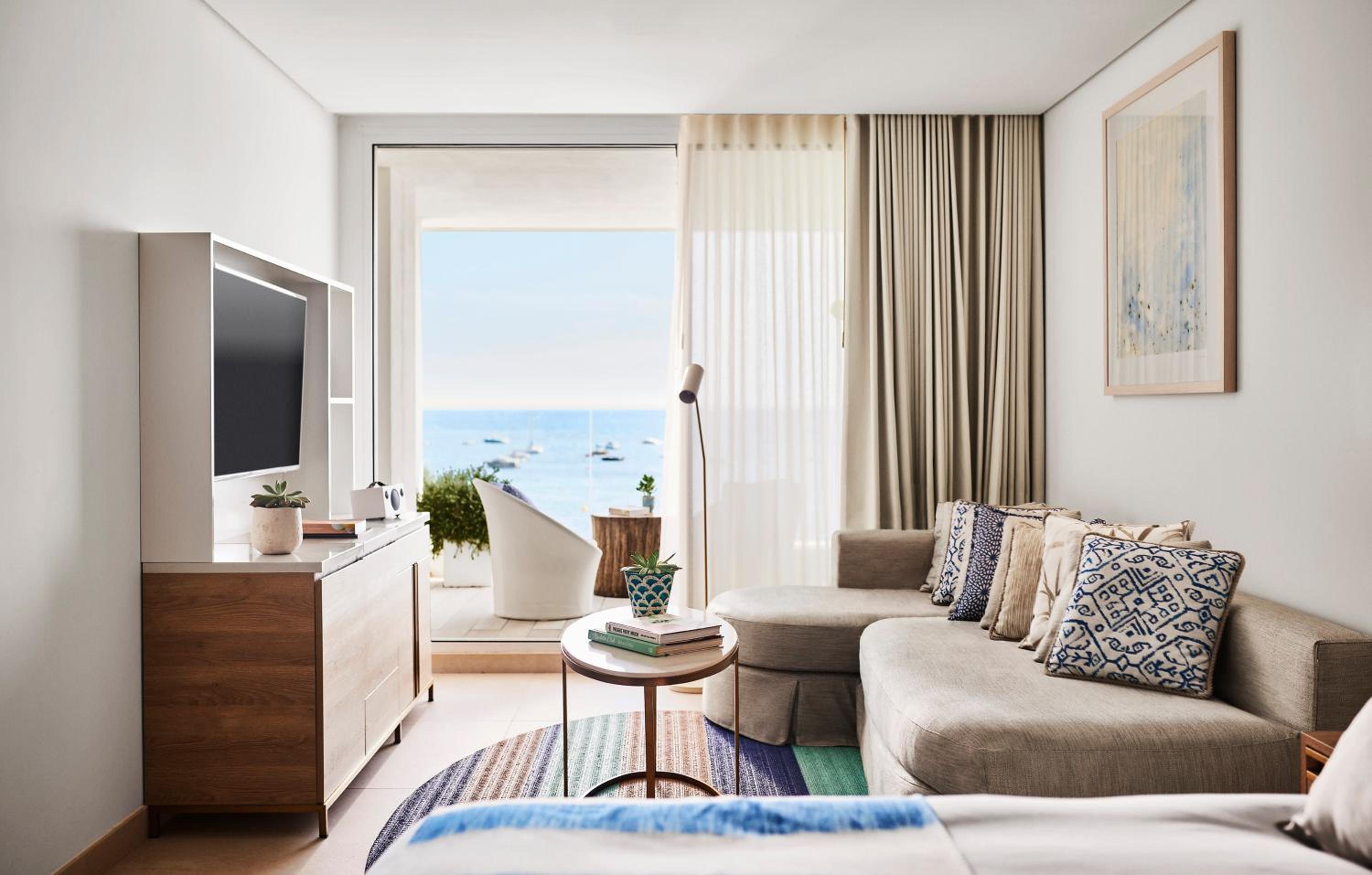 Junior Suite with Sea View photo 2