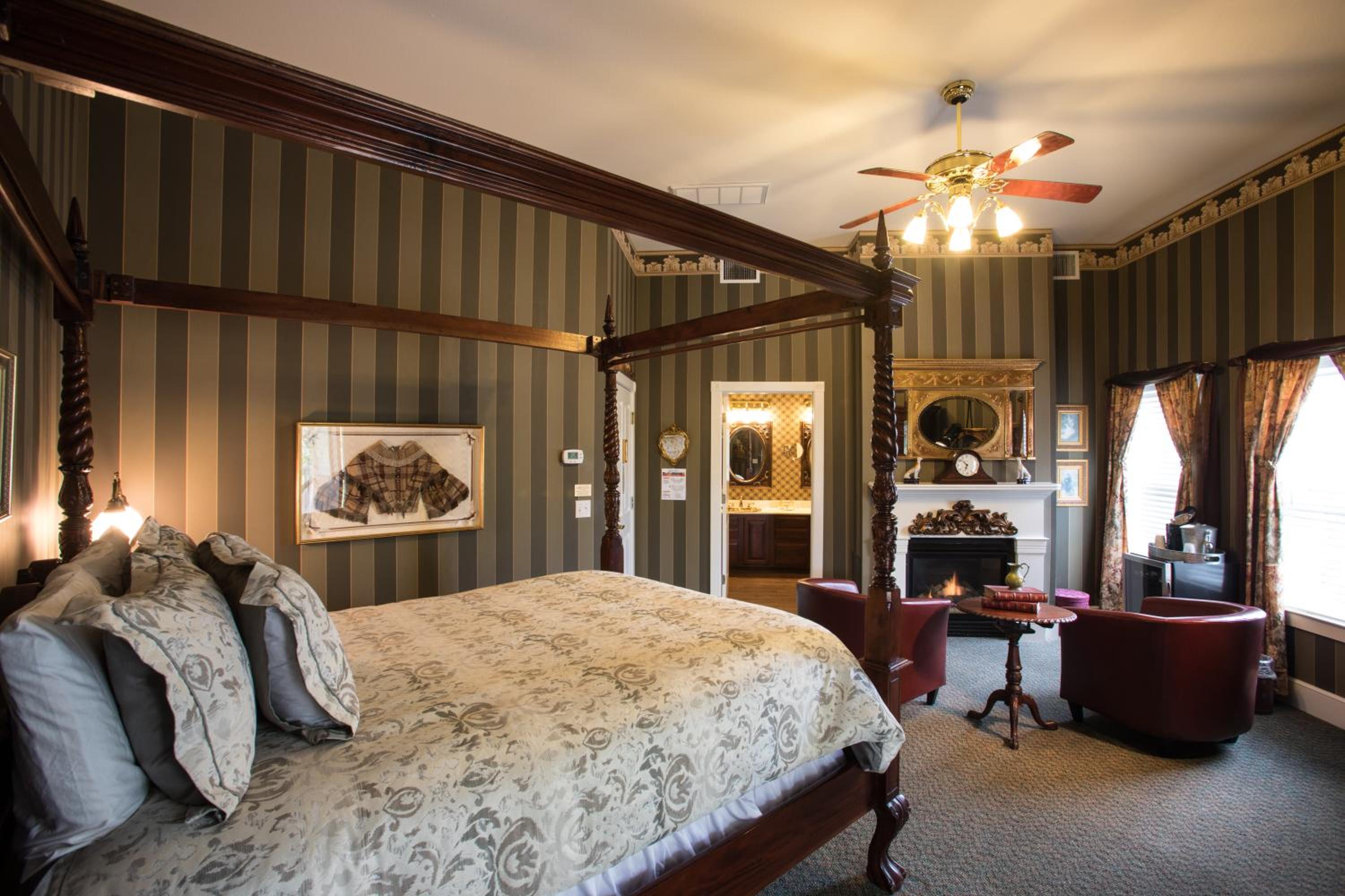 Queen Room with Balcony