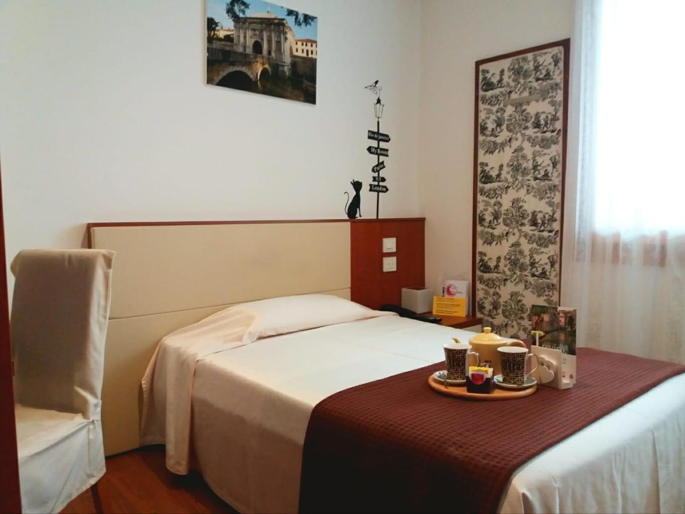 Single Room photo 1
