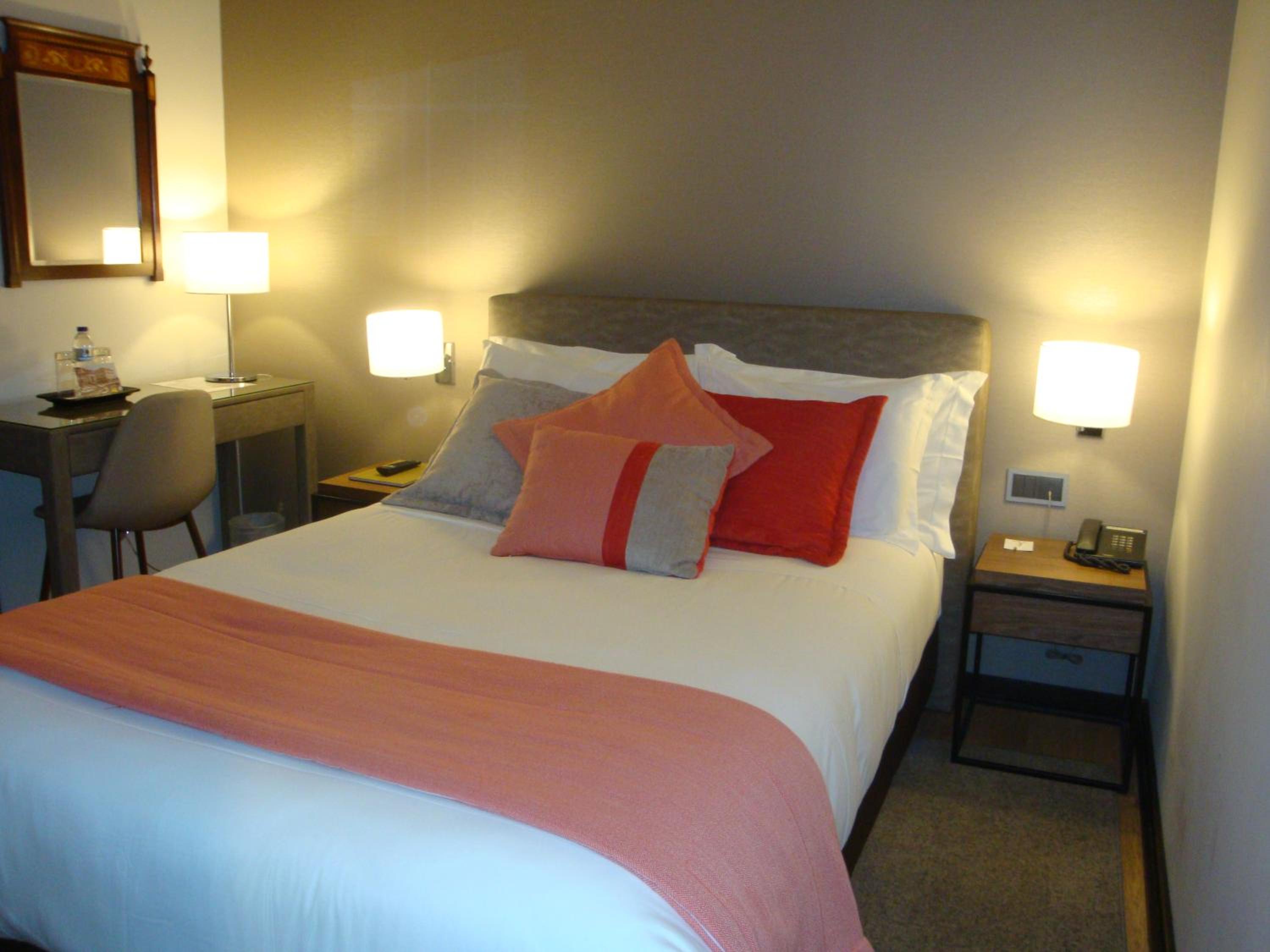 Double or Twin Room with Internal View - Photo 5