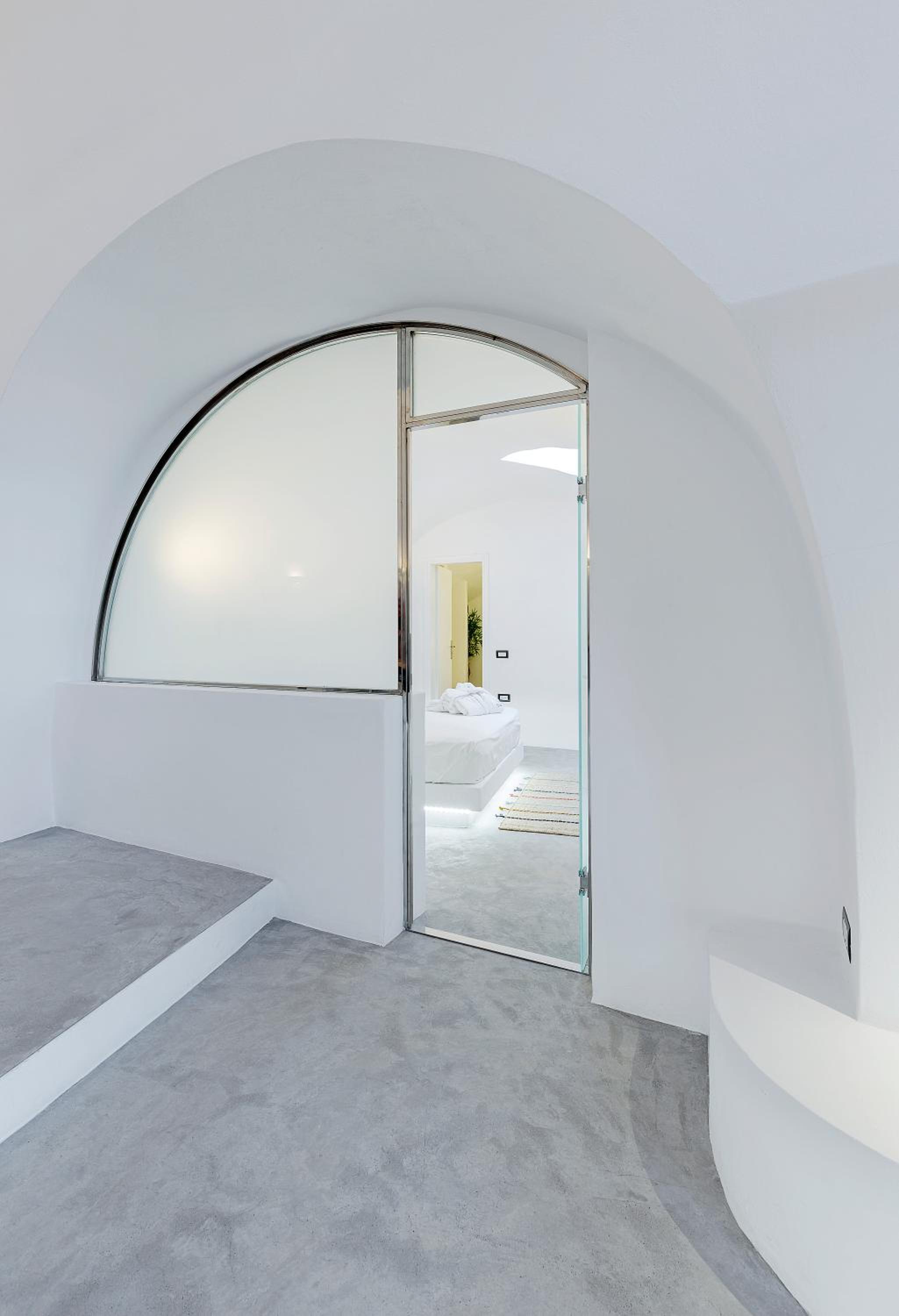 Two-Bedroom Apartment - Photo 12