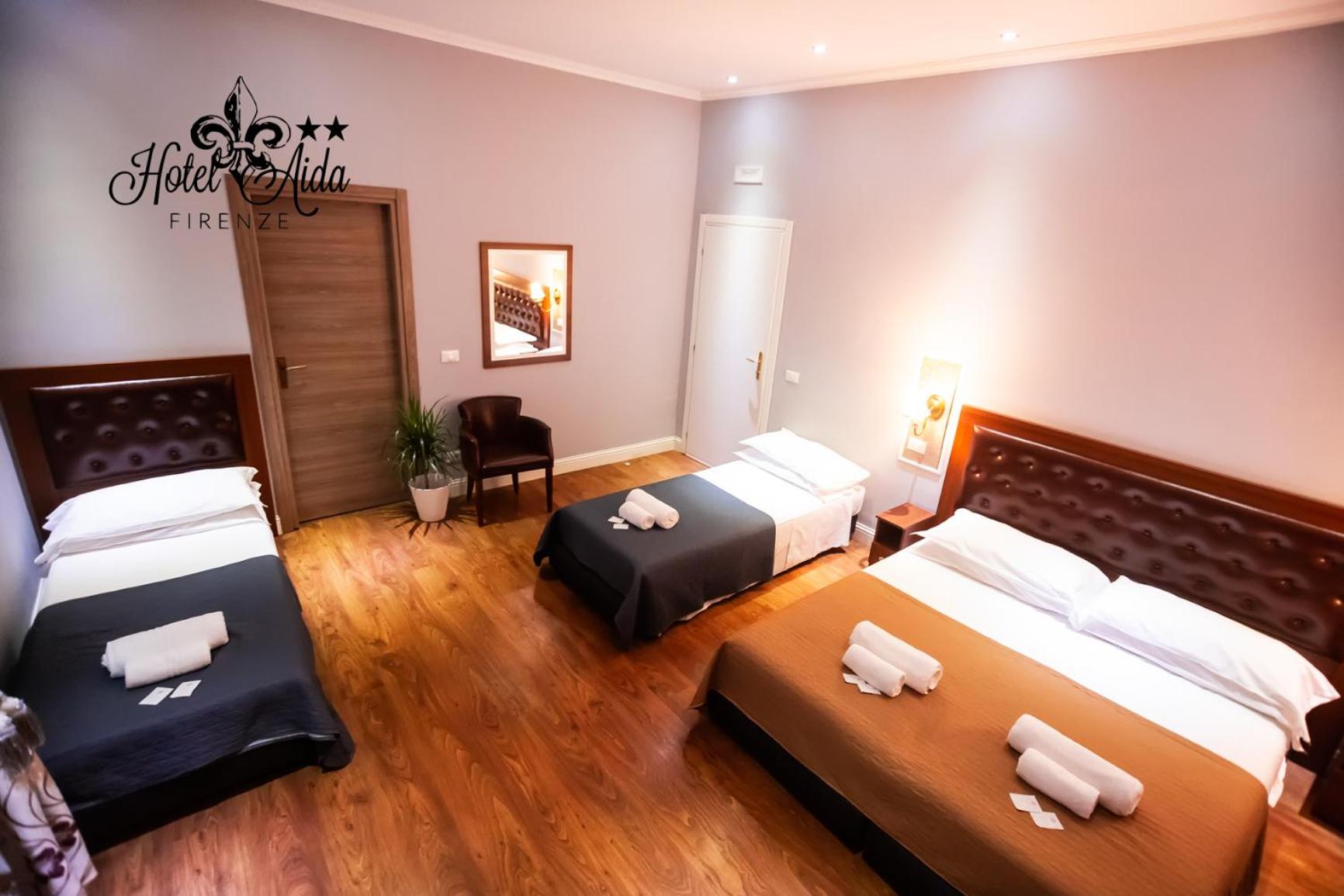 Quadruple Room with Private Bathroom photo 1