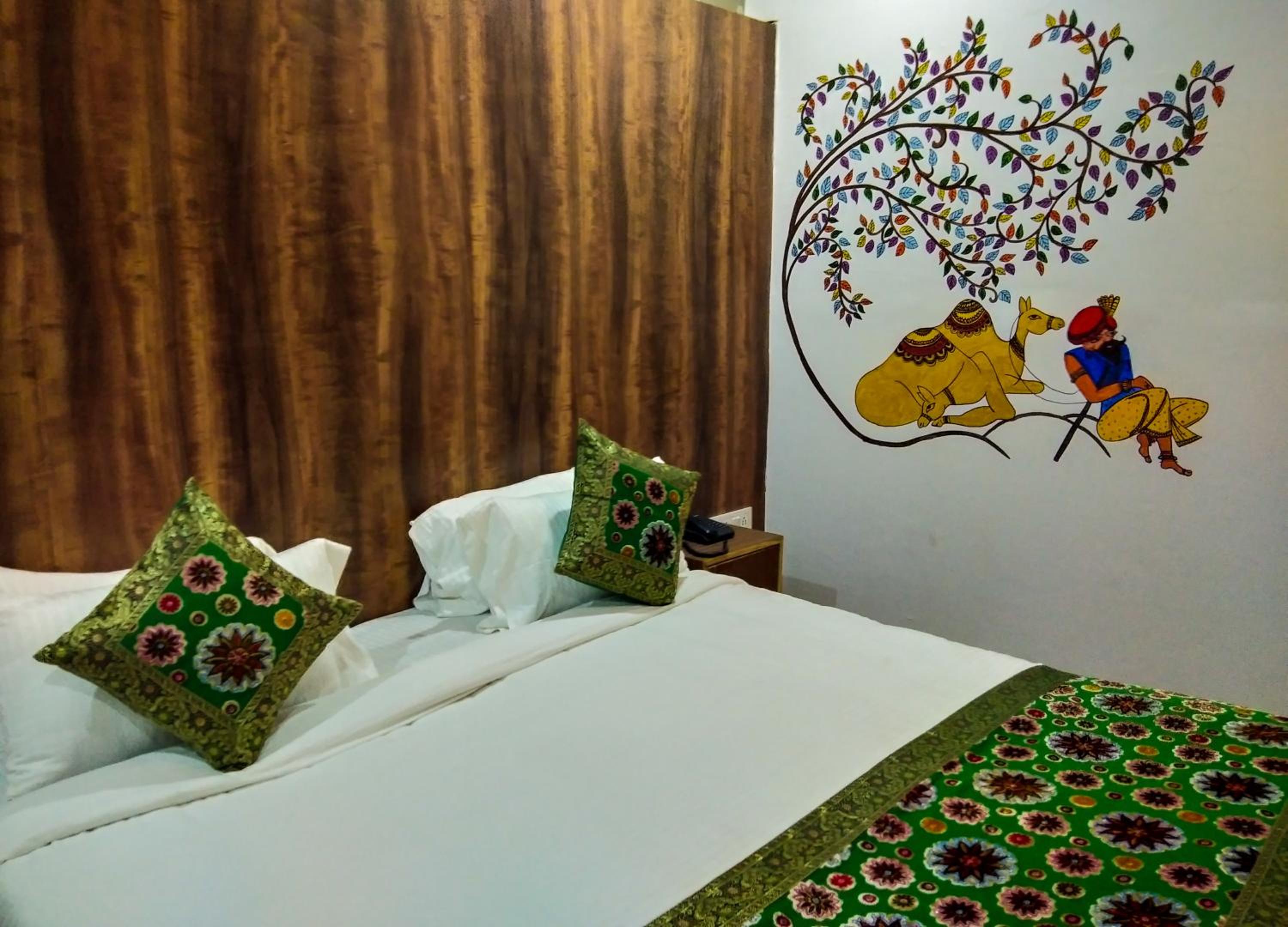 Nomad Room