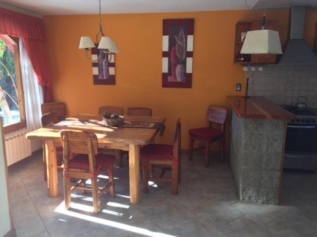 Three-Bedroom House photo 3