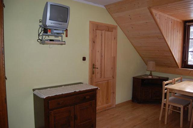 Comfort Triple Room with Shower - Photo 11