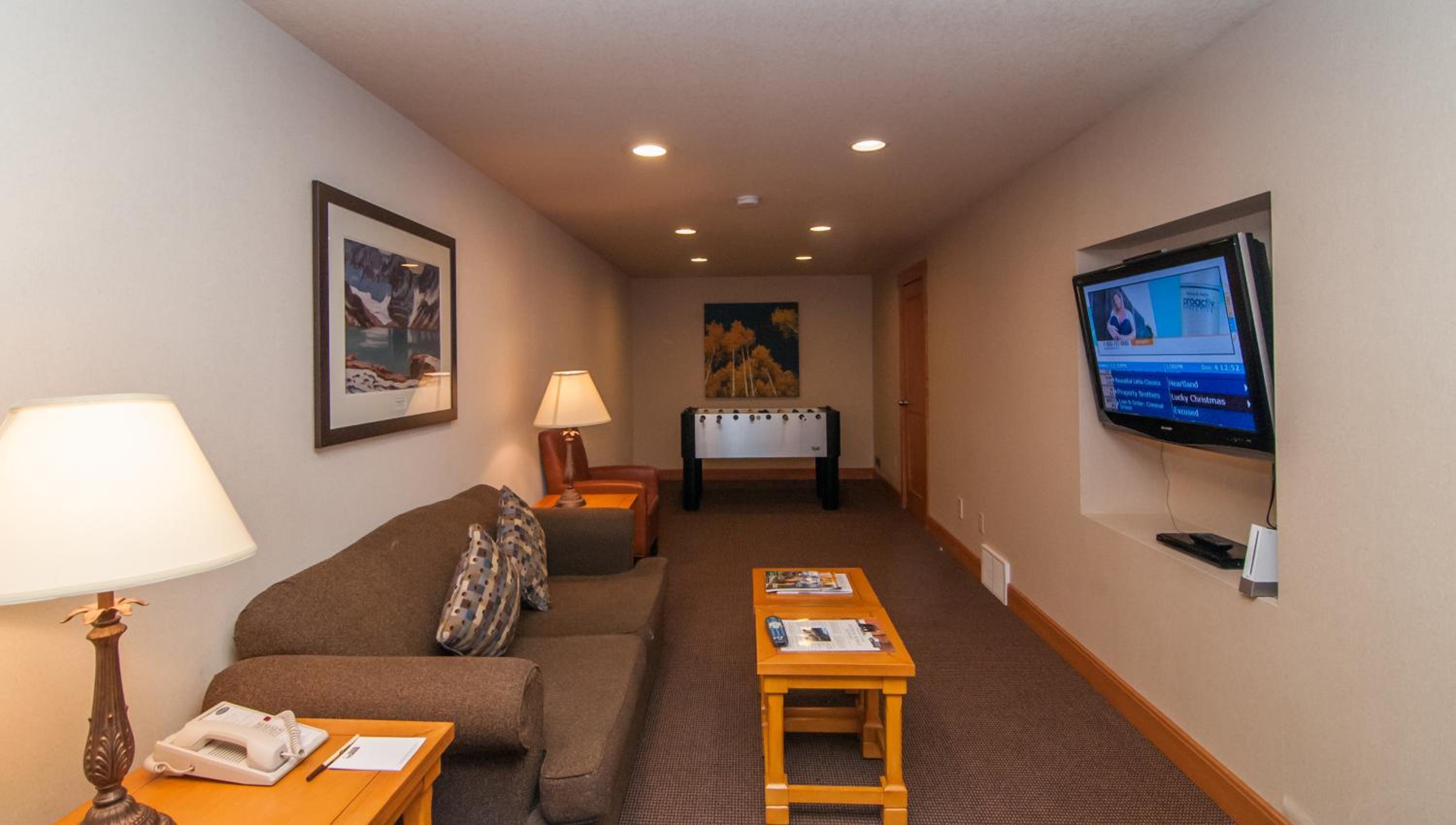 Premier Two-Bedroom Apartment with Games Room - Loft 3 Queens - Photo 3