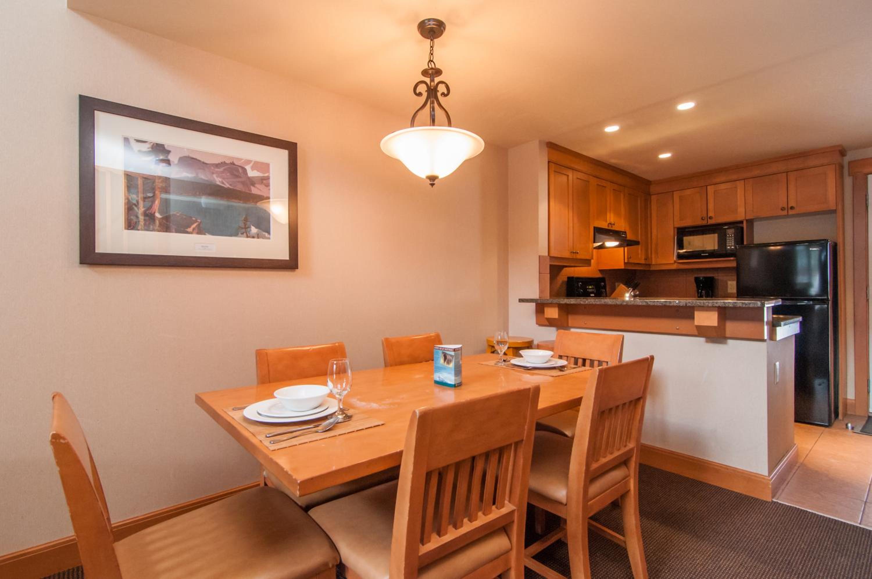 Premier Two-Bedroom Apartment with Games Room - Loft 3 Queens - Photo 6