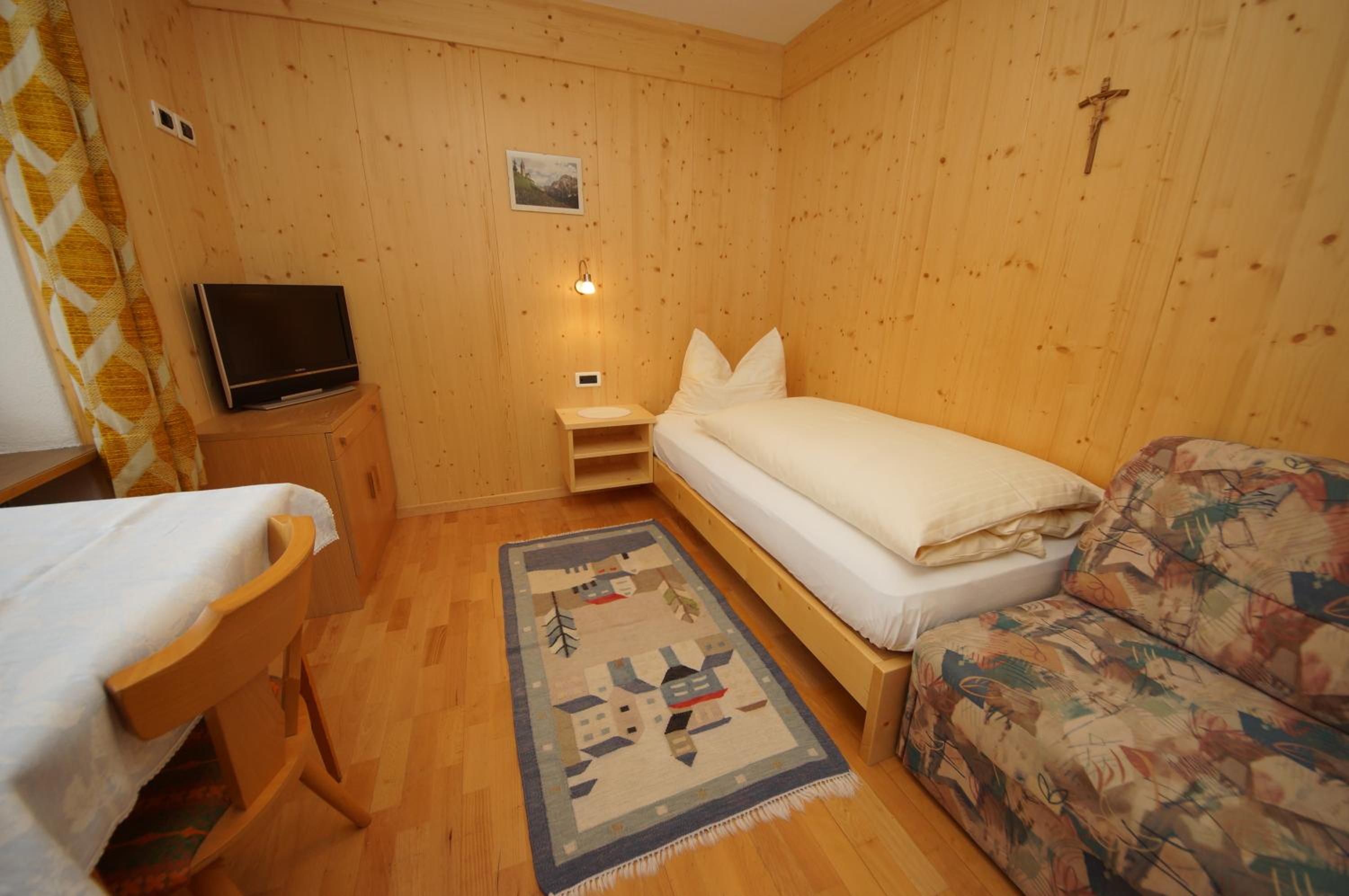 Single Room photo 3