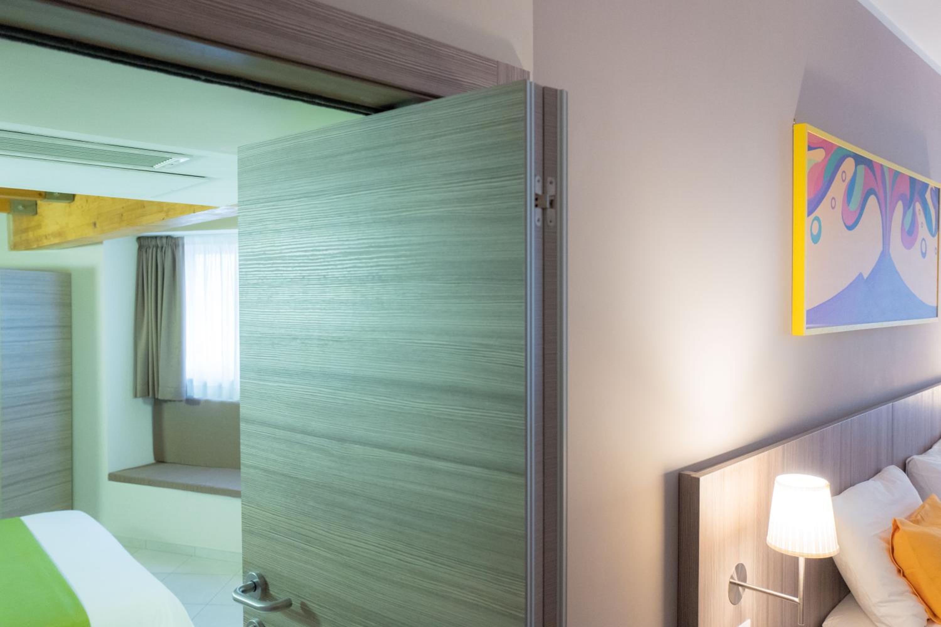 Deluxe Quadruple Room