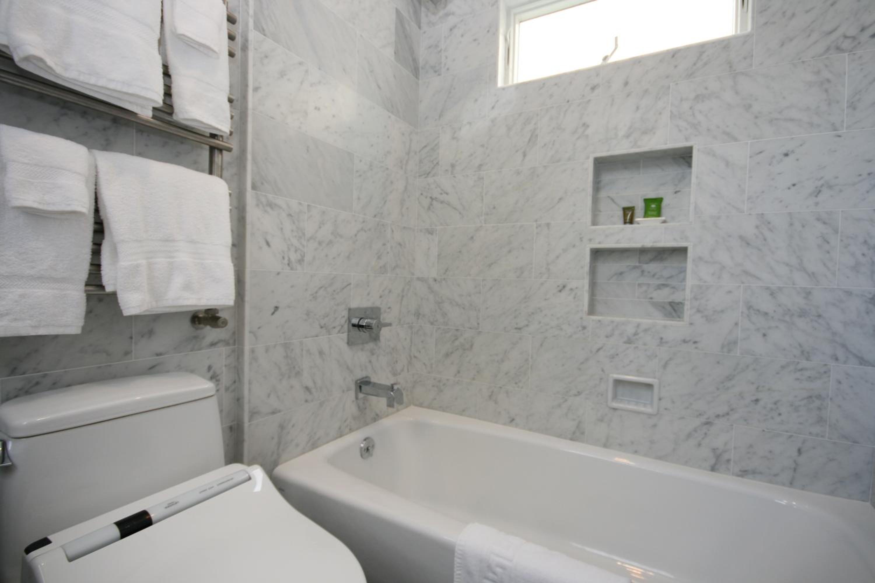 Junior Suite thumbnail 6