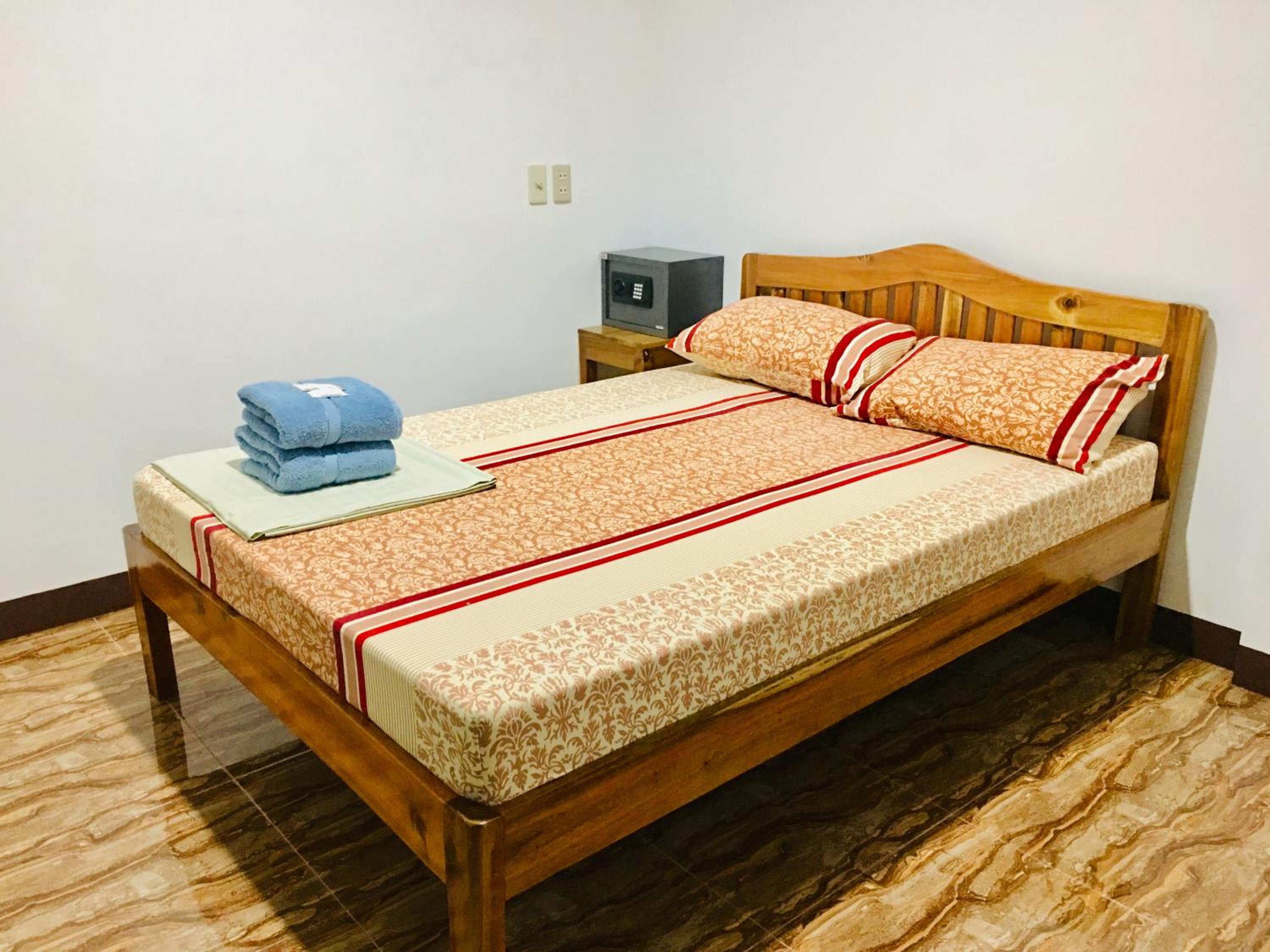 Double Room - Photo 3