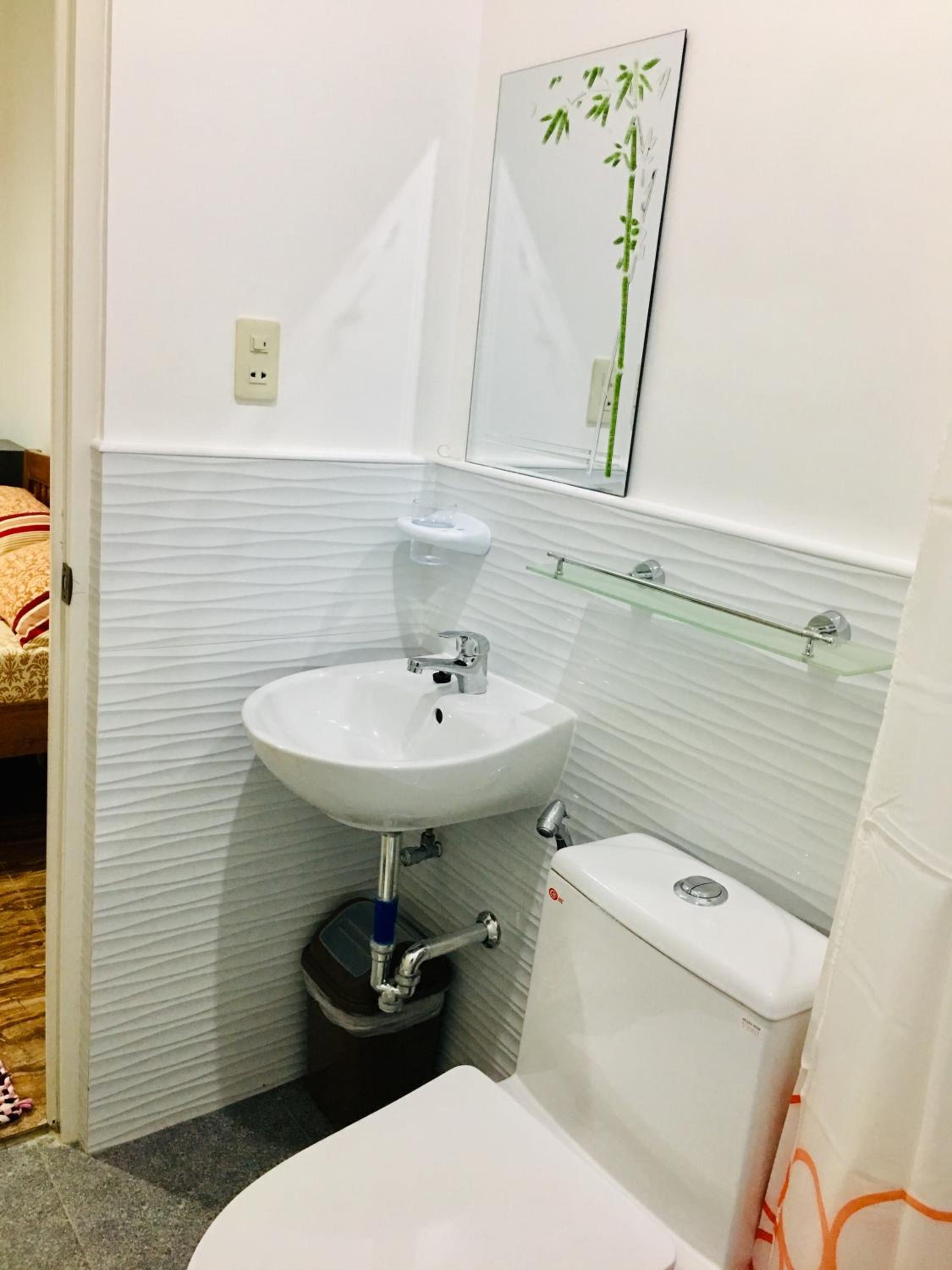 Double Room - Photo 6