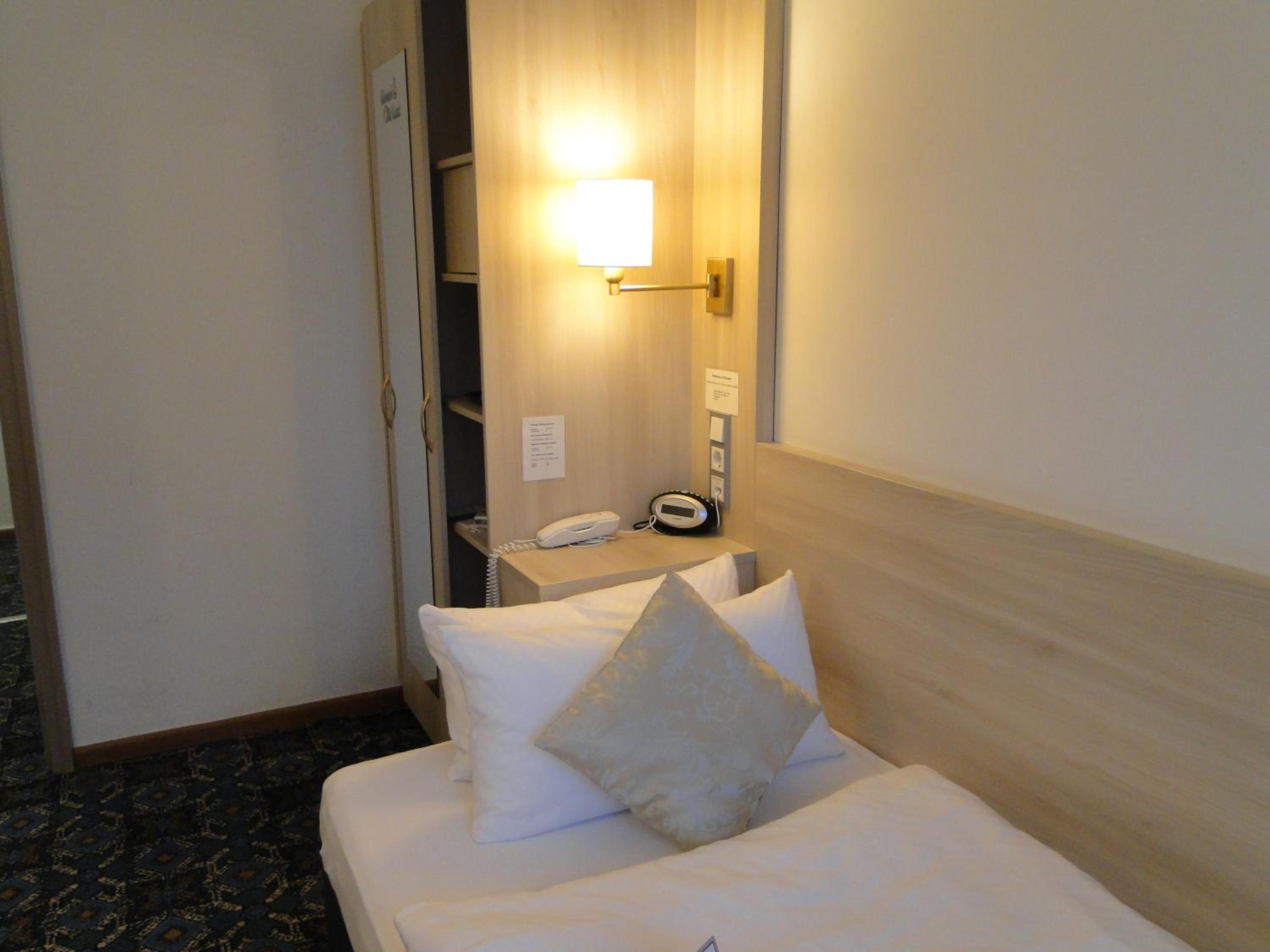 Single Room photo 2