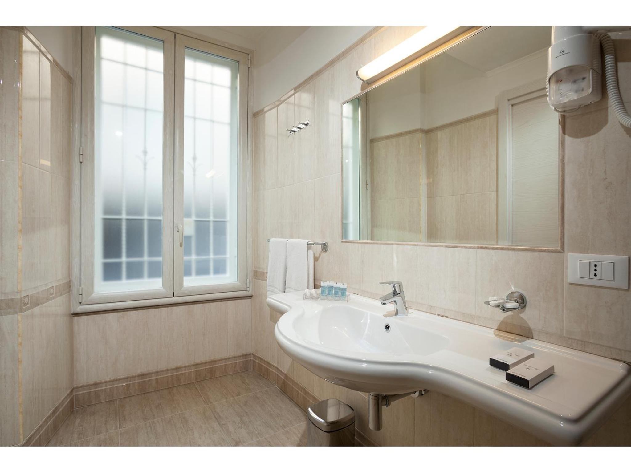 Double or Twin Room - Annex photo 2