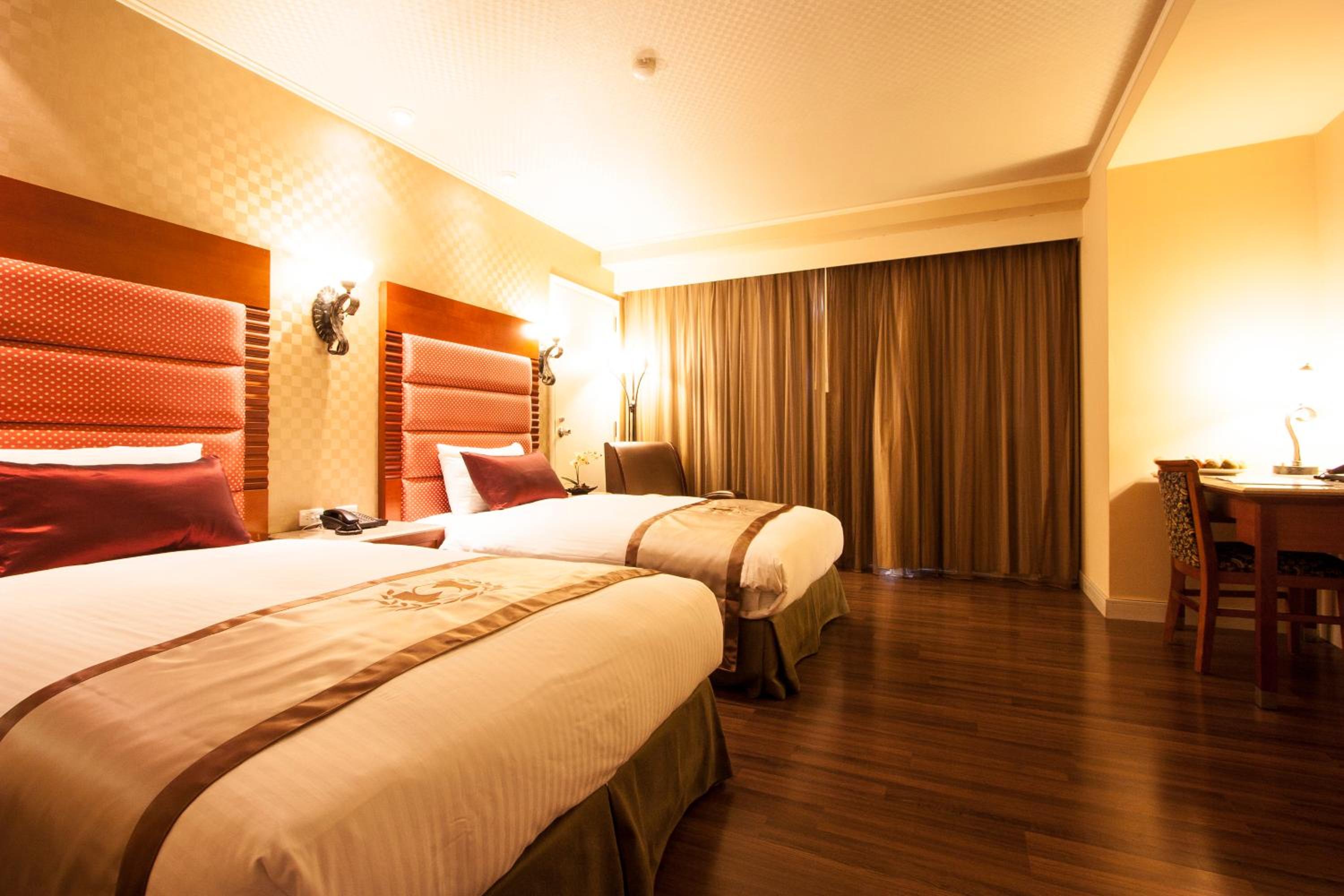 Deluxe Twin Room - Photo 4