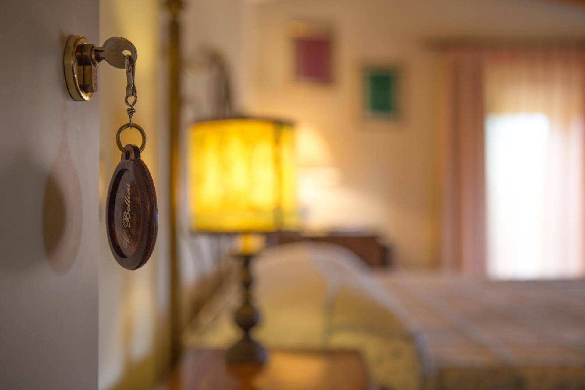 Double Room - Photo 17