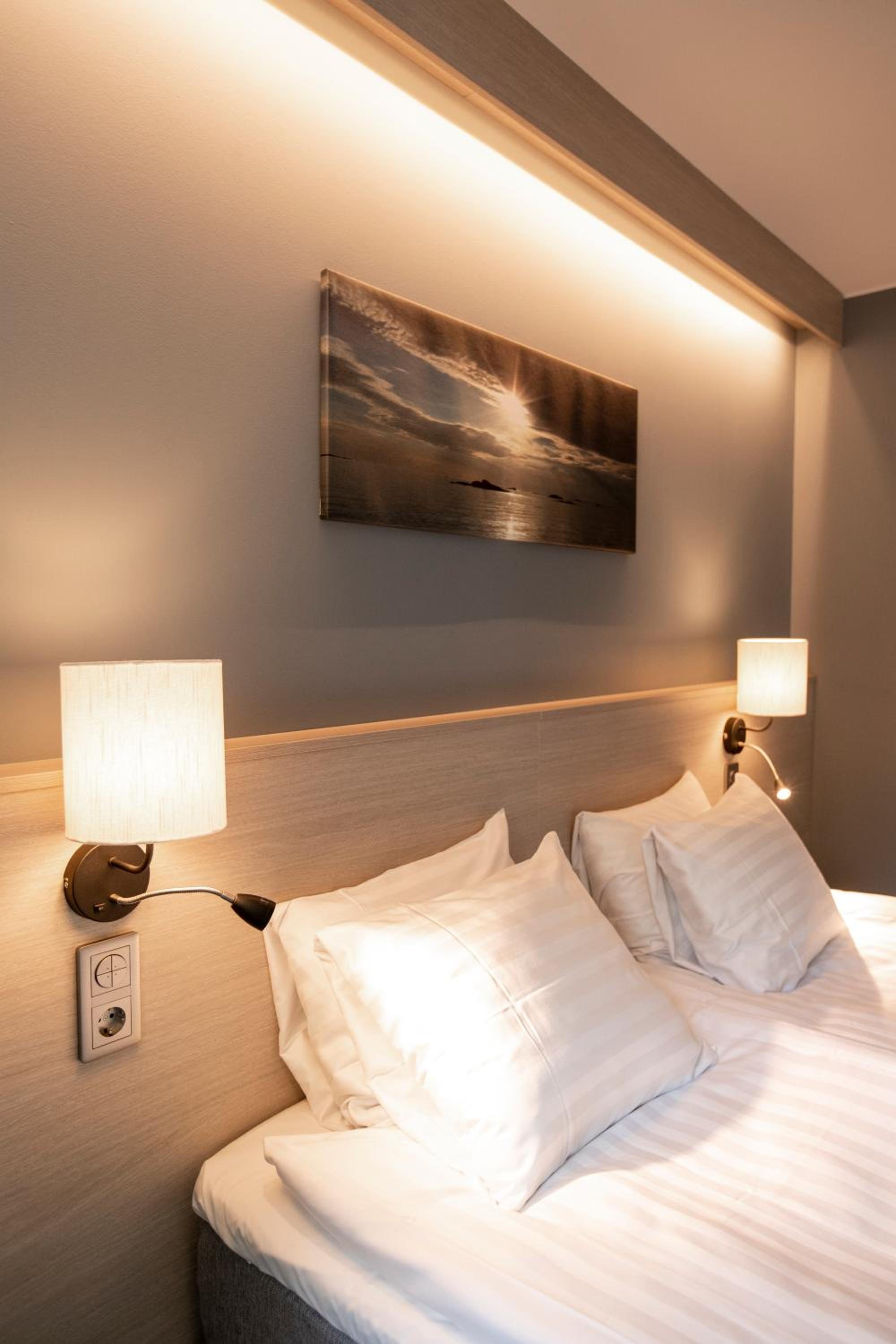 One-Bedroom Suite photo 2