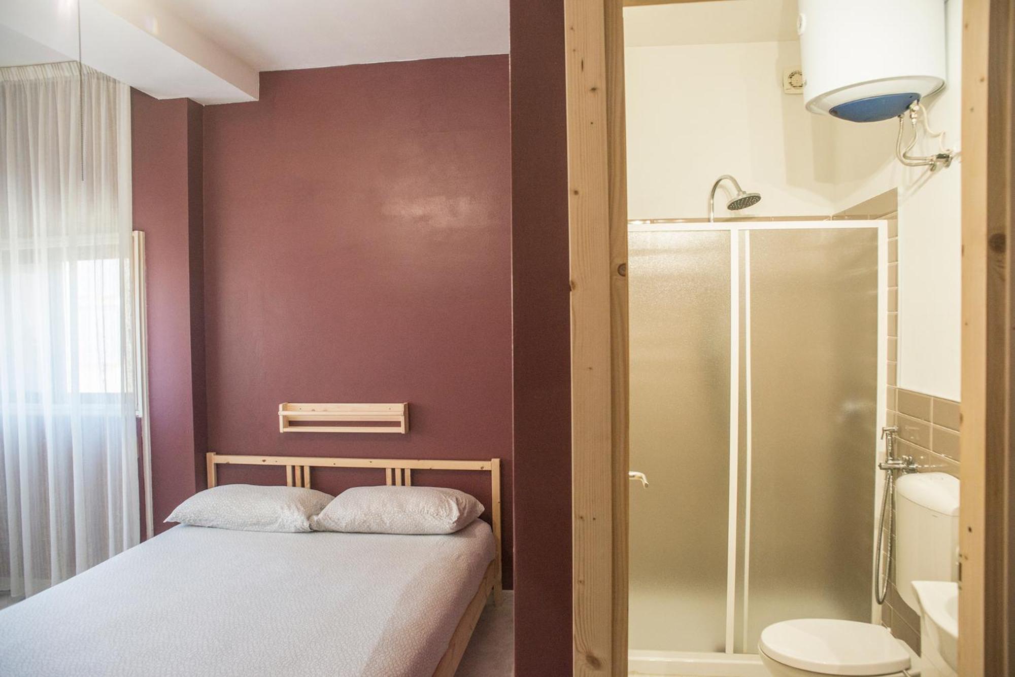 Double Room with Private Bathroom photo 1
