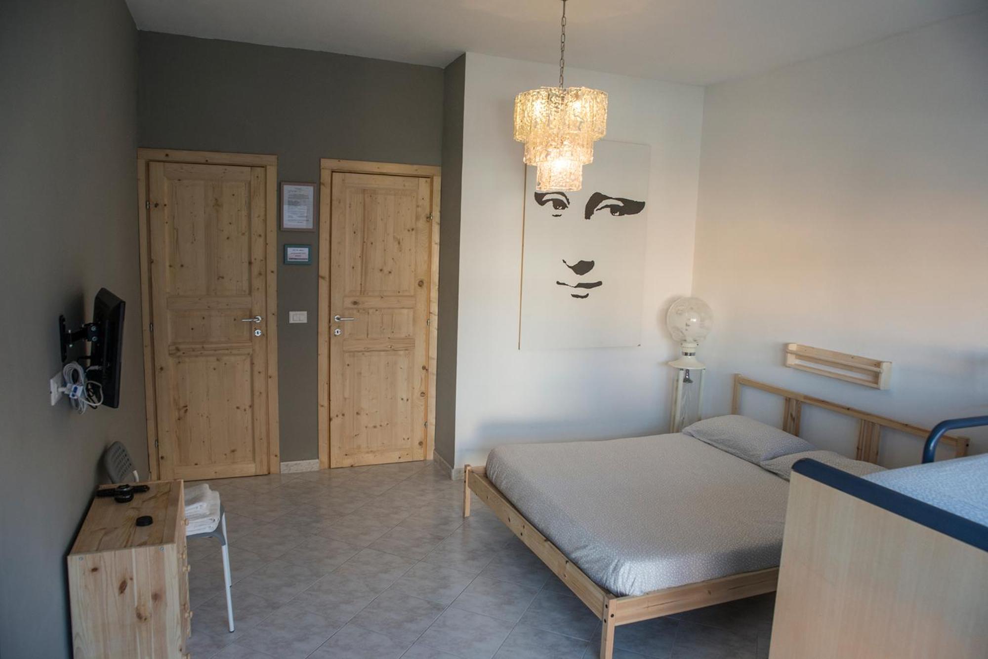 Double Room with Private Bathroom photo 3