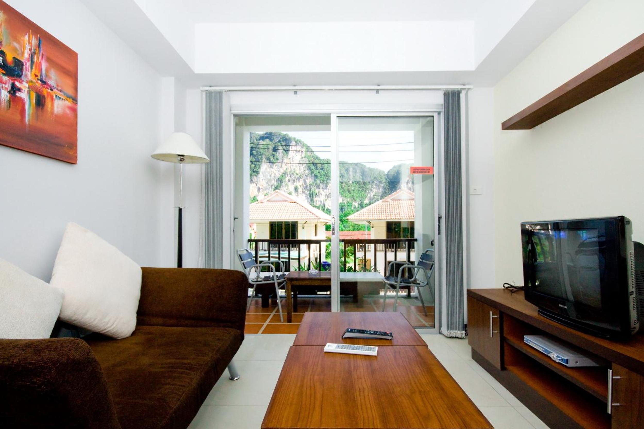 One-Bedroom Apartment - Photo 56