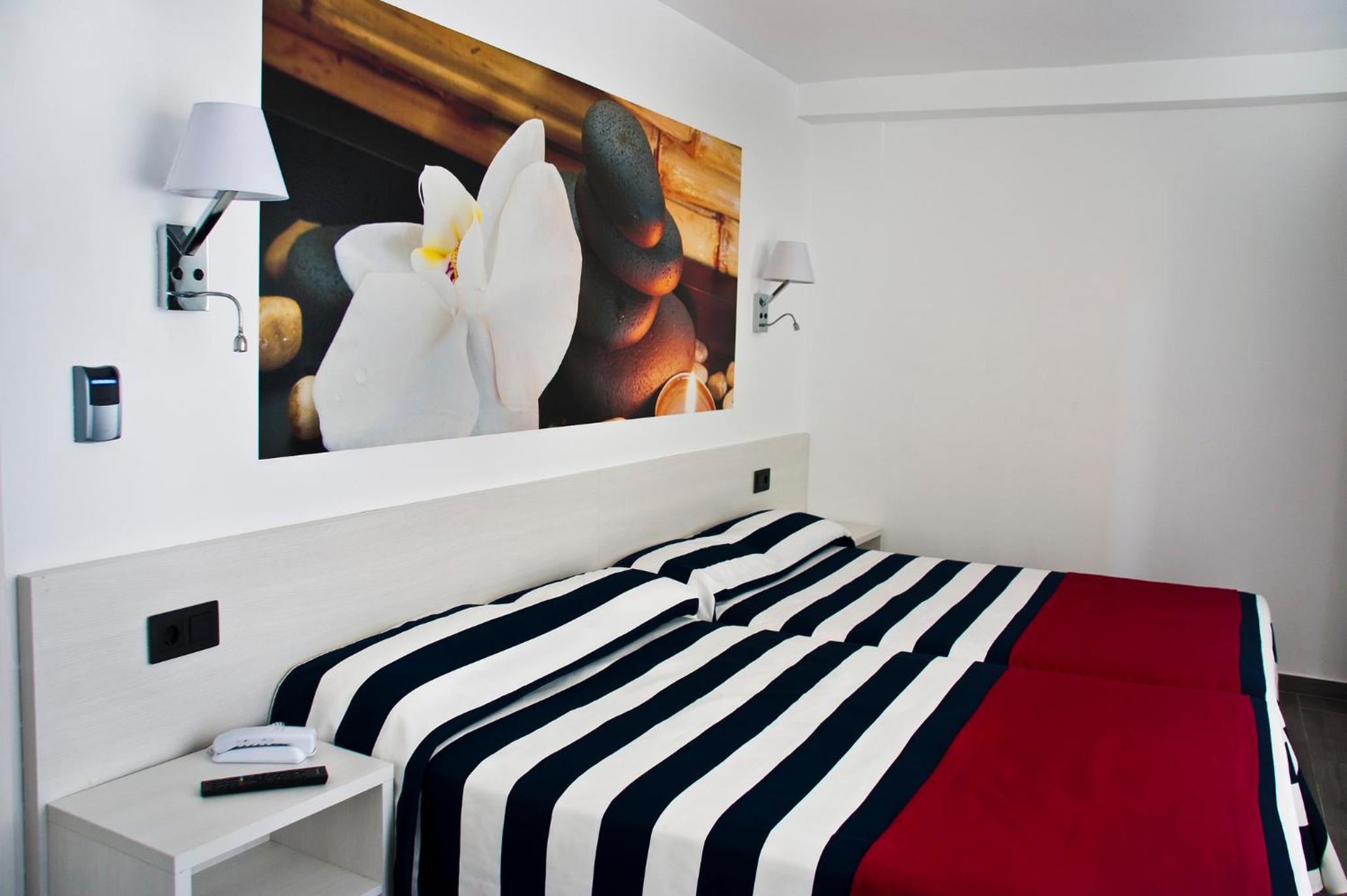 Quadruple Room photo 2