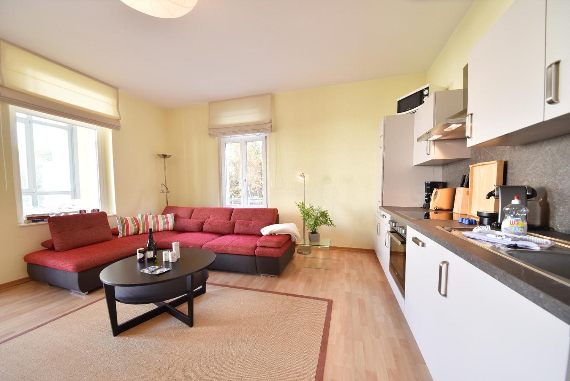 One-Bedroom Apartment photo 1