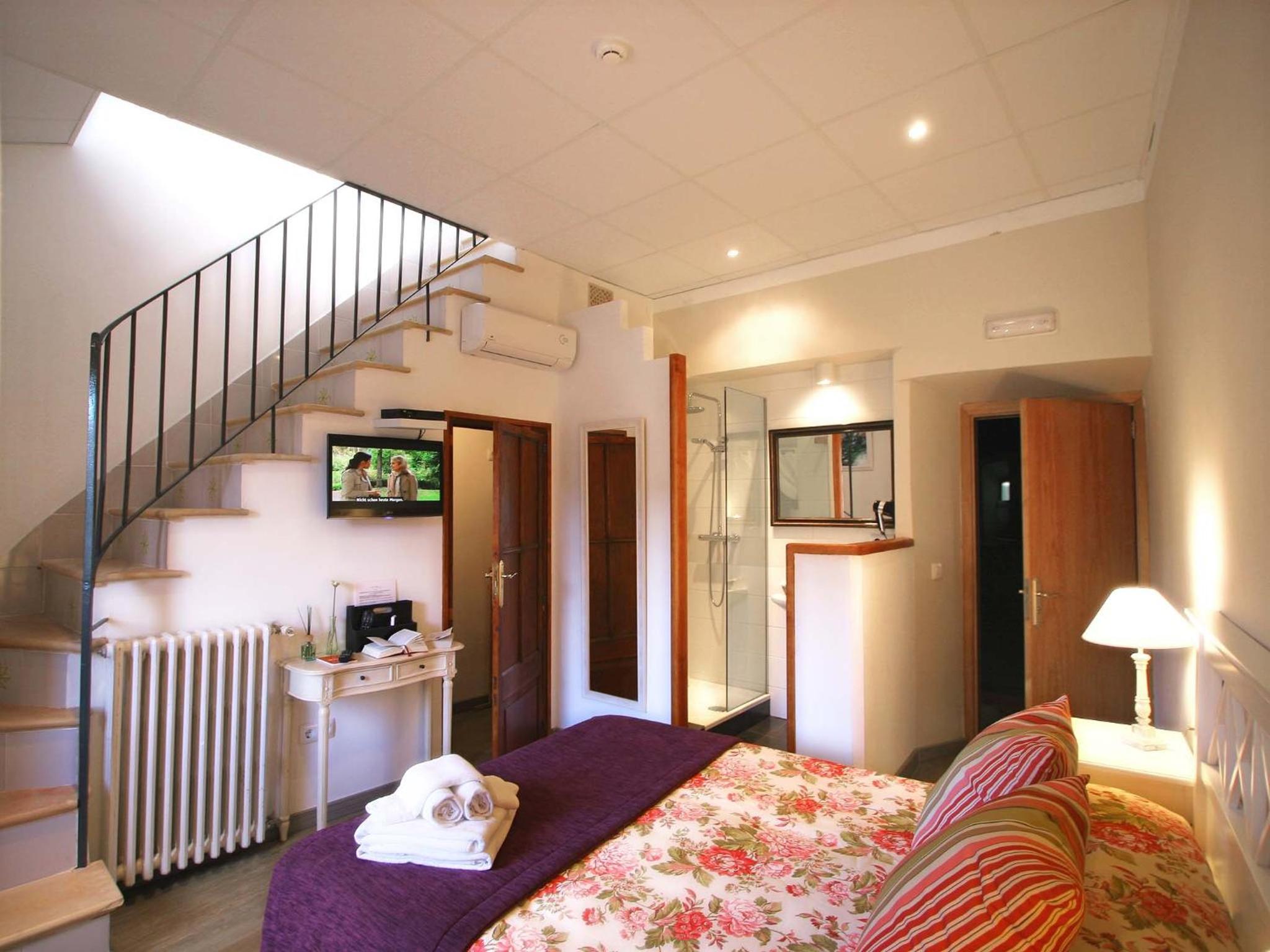 Double Room with Terrace - Photo 2