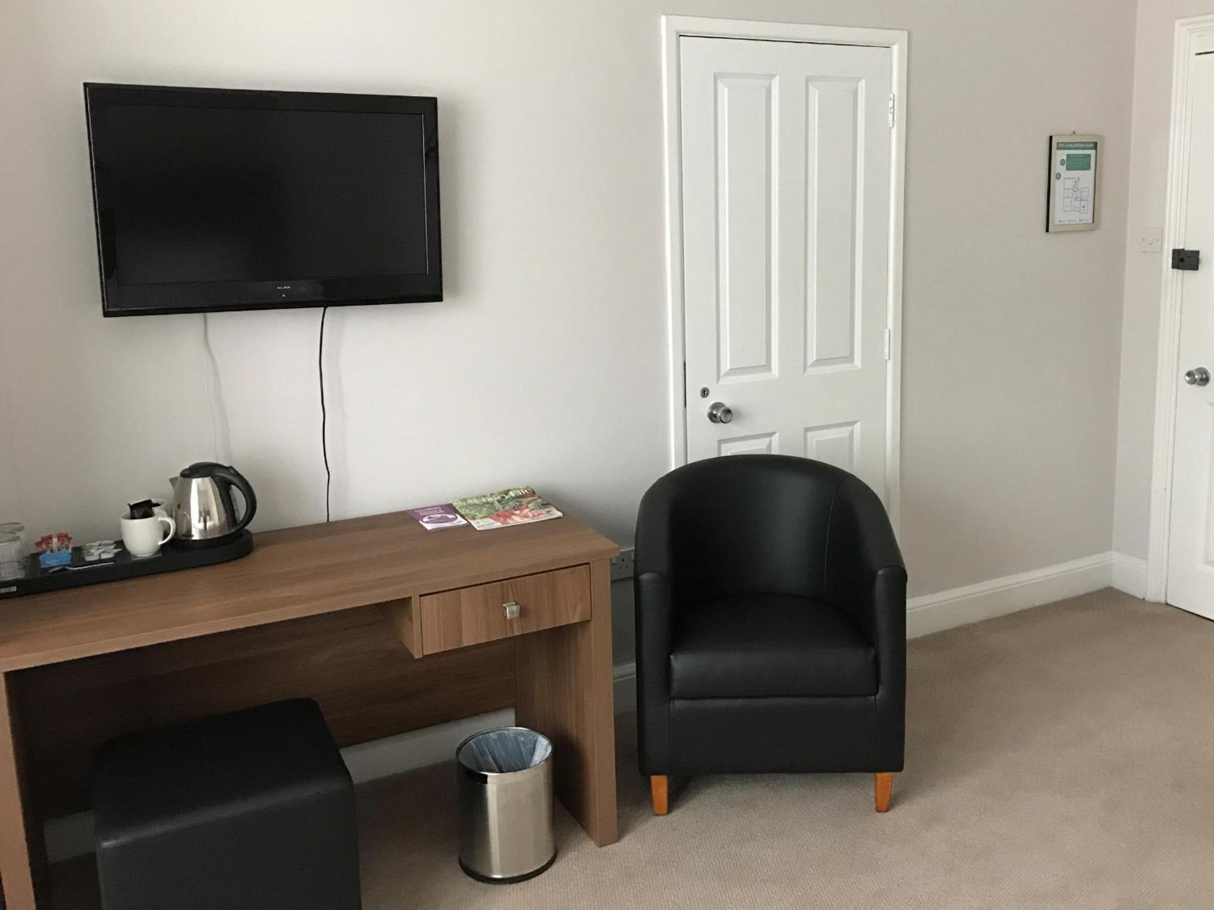 Twin Room - Photo 3