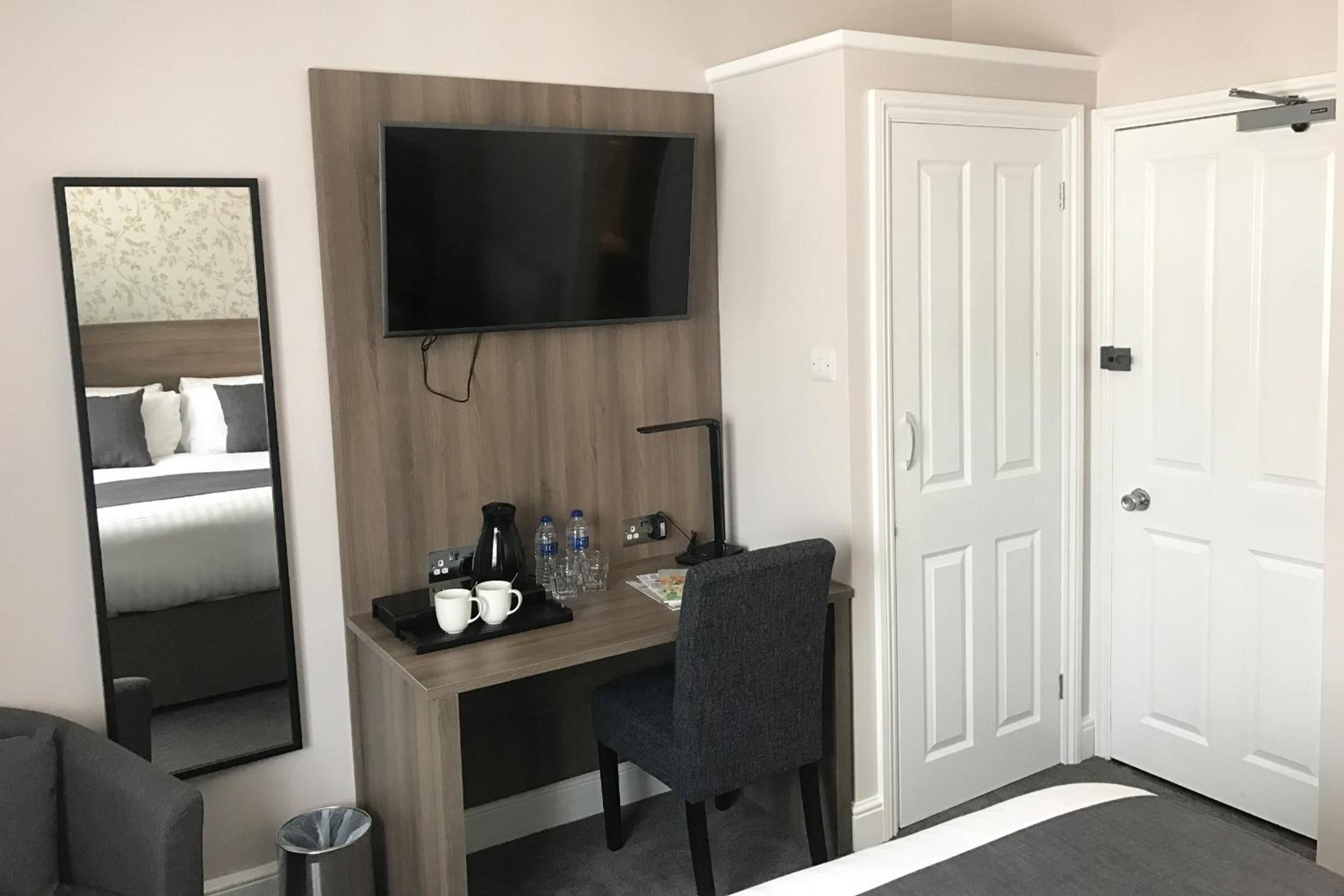 Double Room - Photo 4