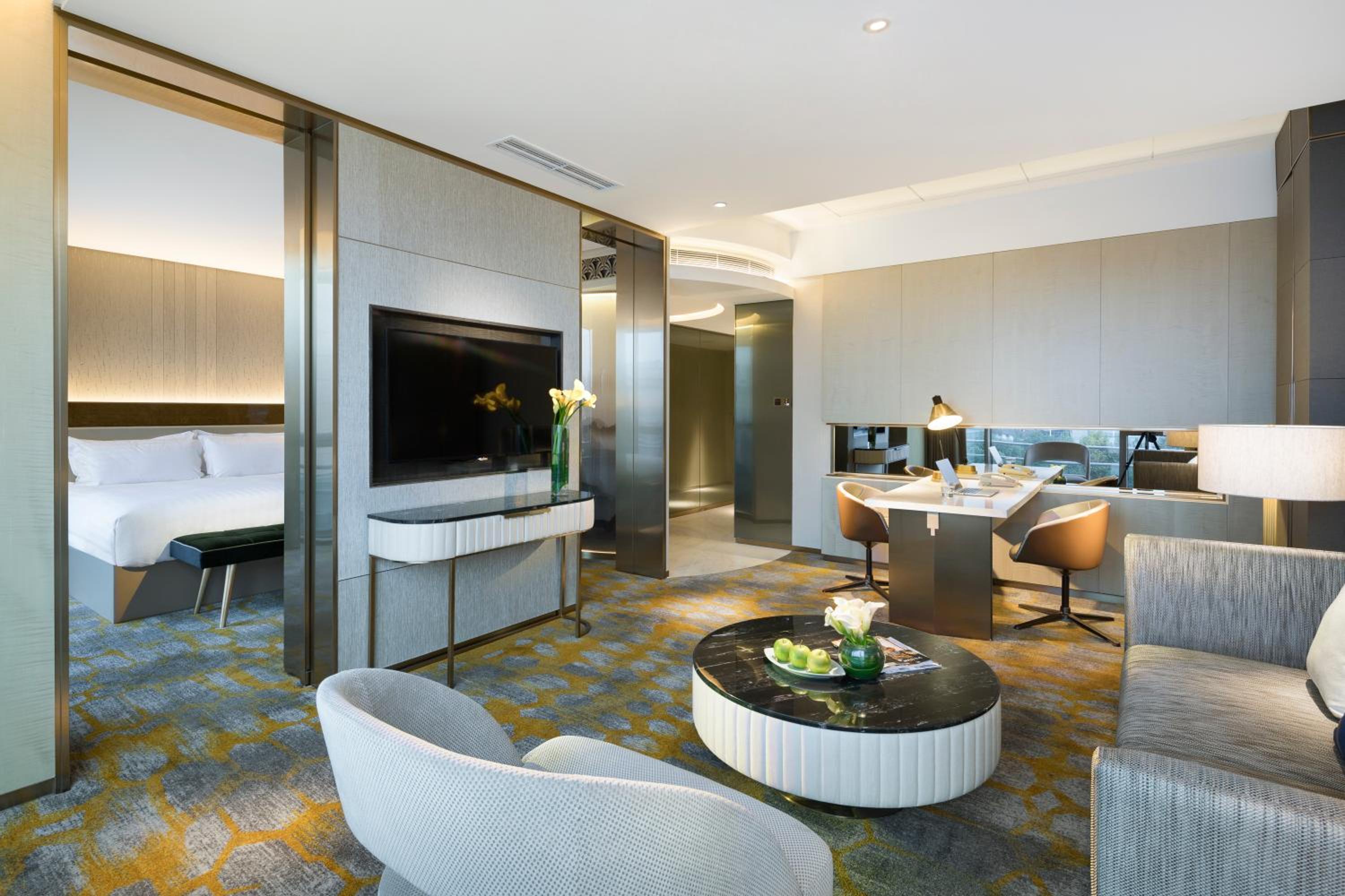 Deluxe Suite