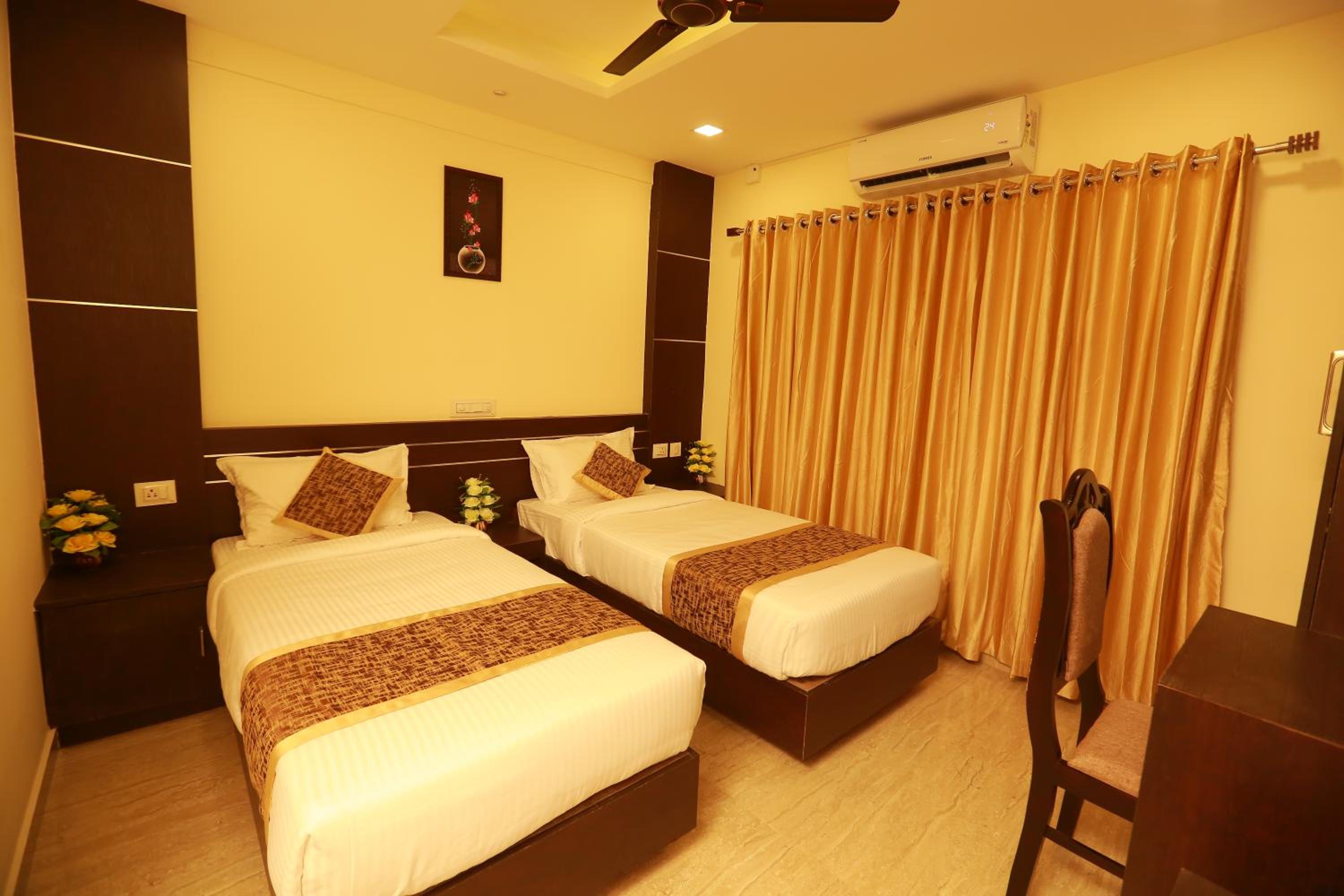Deluxe Double or Twin Room - Photo 1