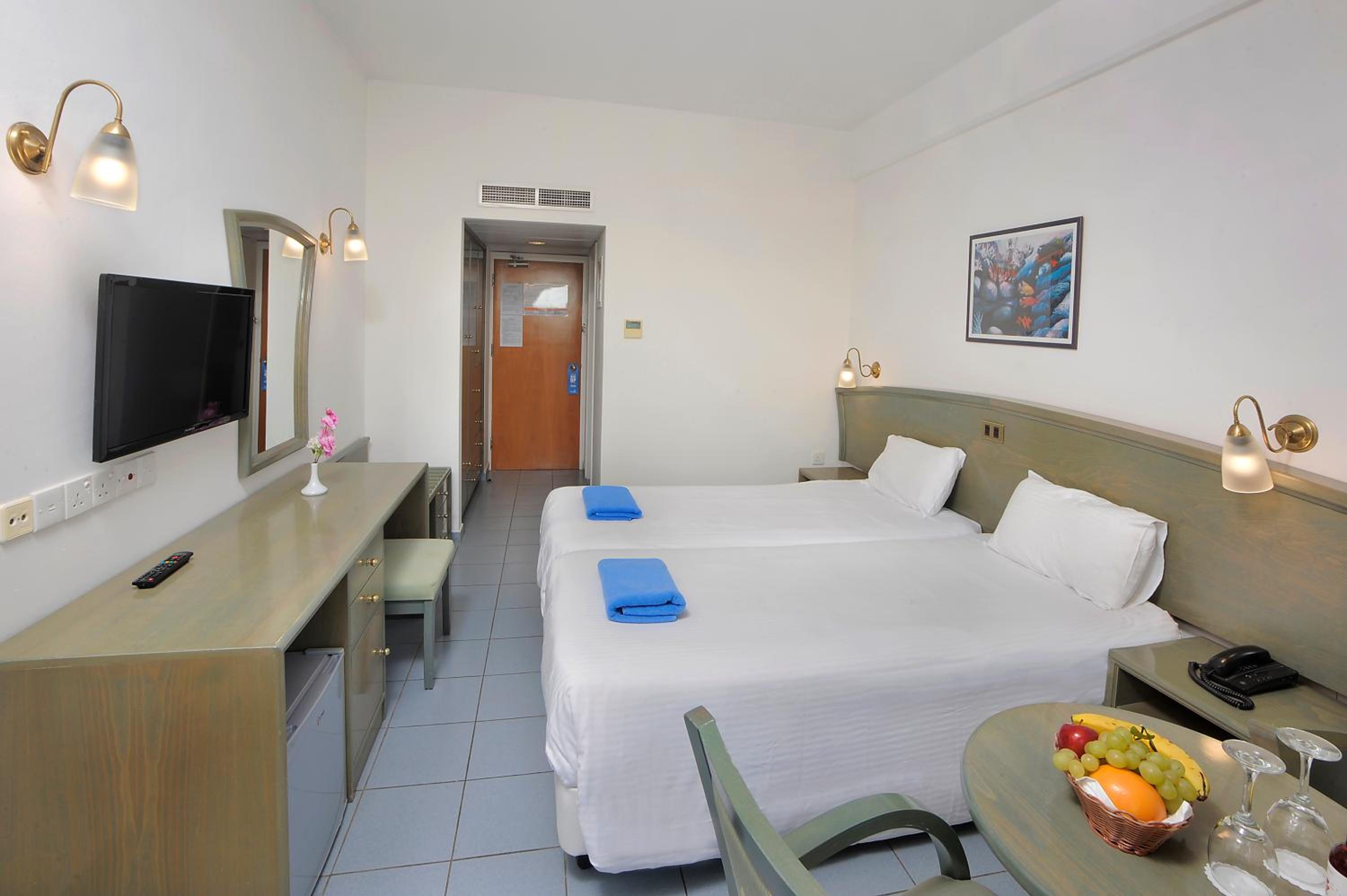 Standard Room with Inland View