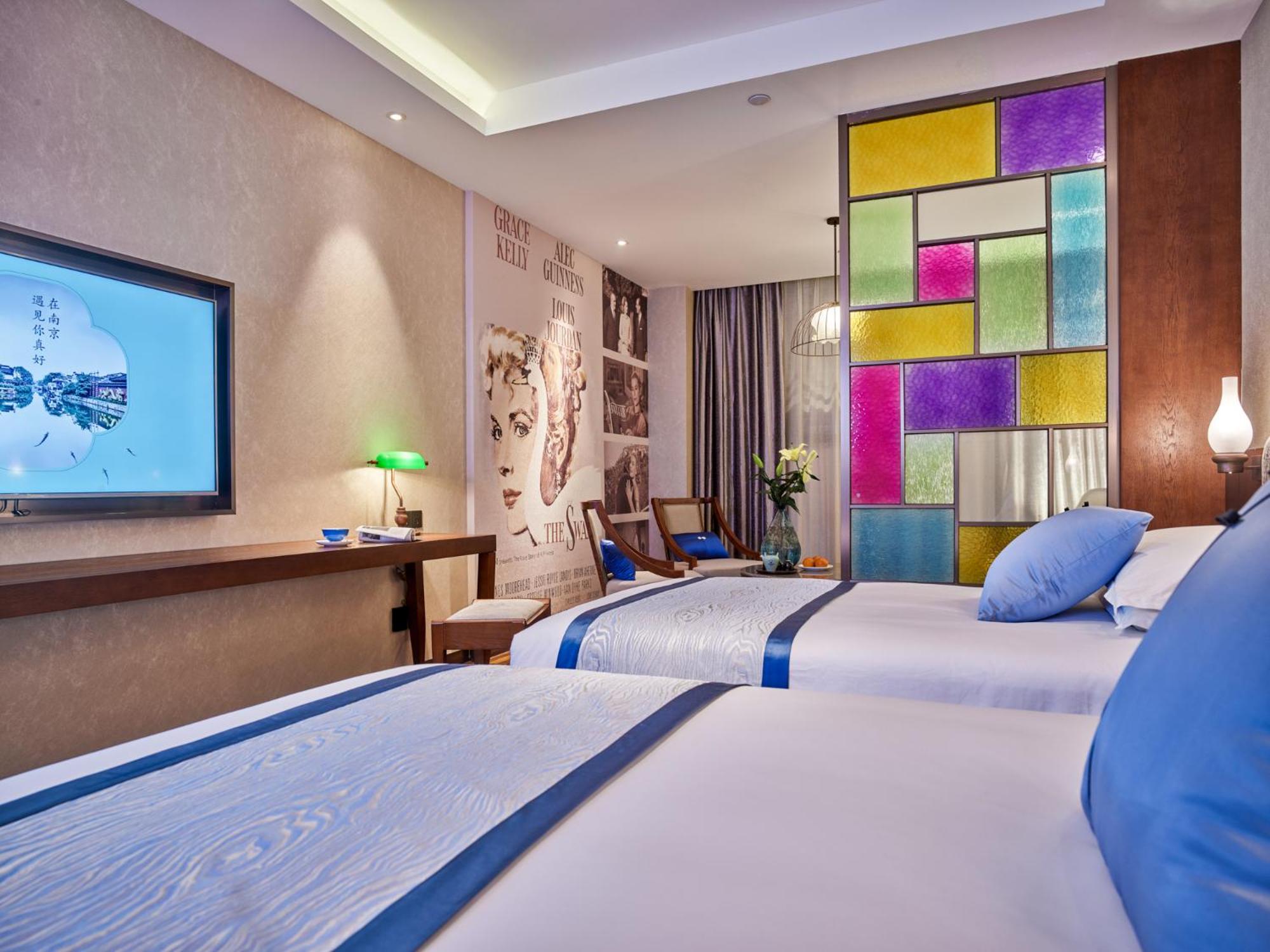 Deluxe Twin Room - Photo 2