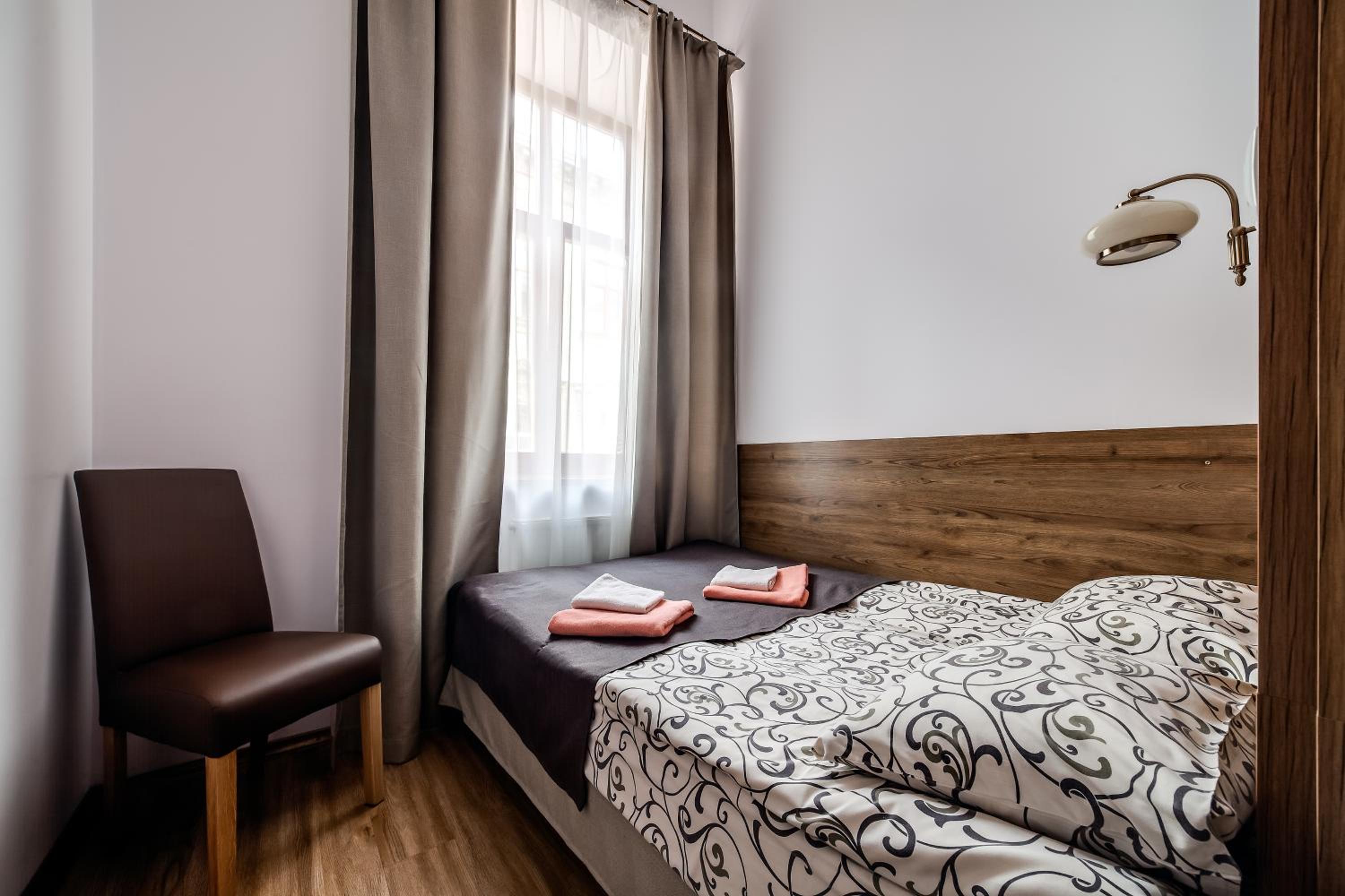 Double Room with Shared External Bathroom photo 2