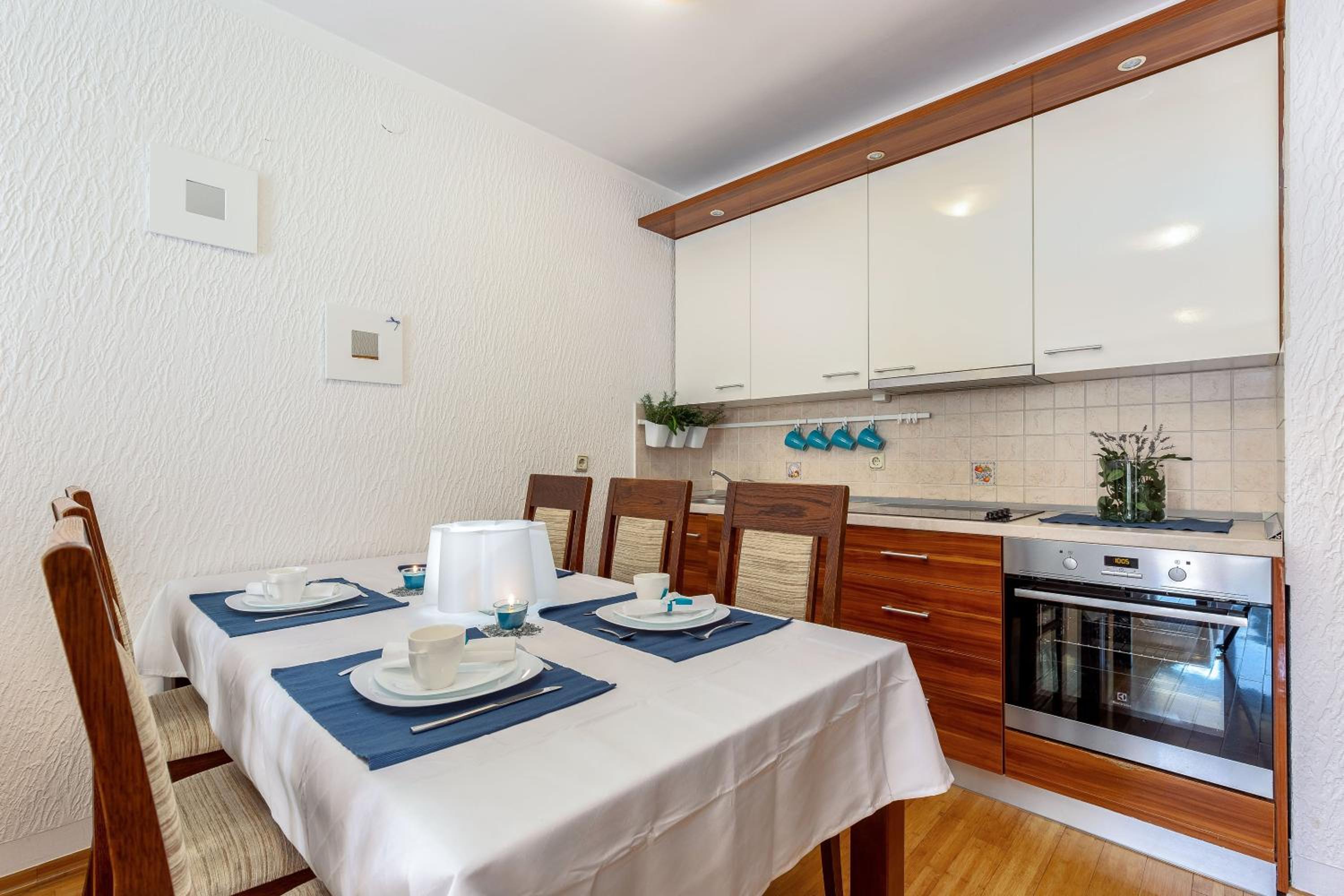 Apartment - Ground Floor - Photo 9