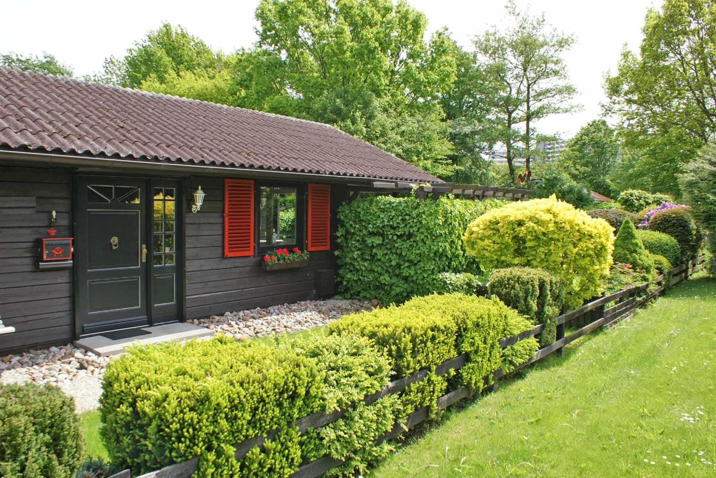 Two-Bedroom House photo 2