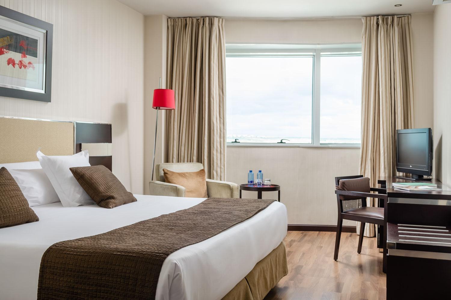 Double or Twin Room (1-2 Adults) - Photo 1