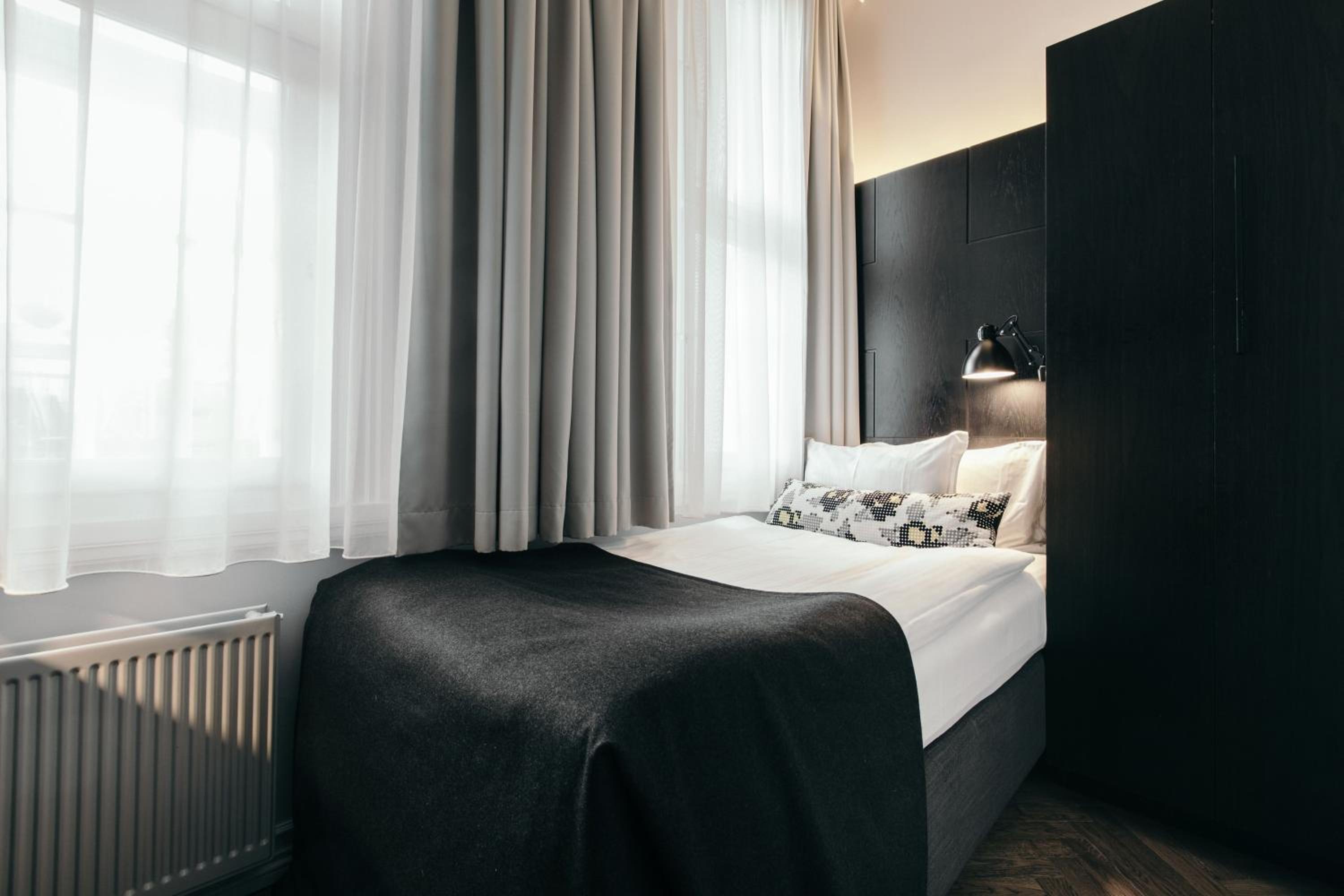 Small Single Room photo 1