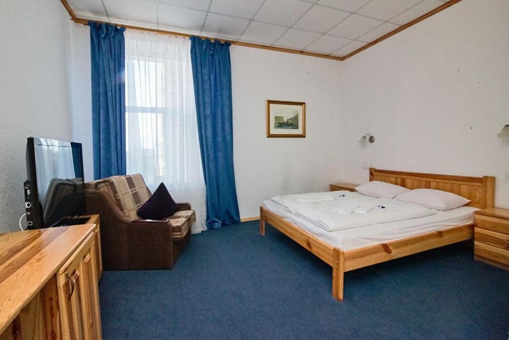 Budget Twin Room photo 2