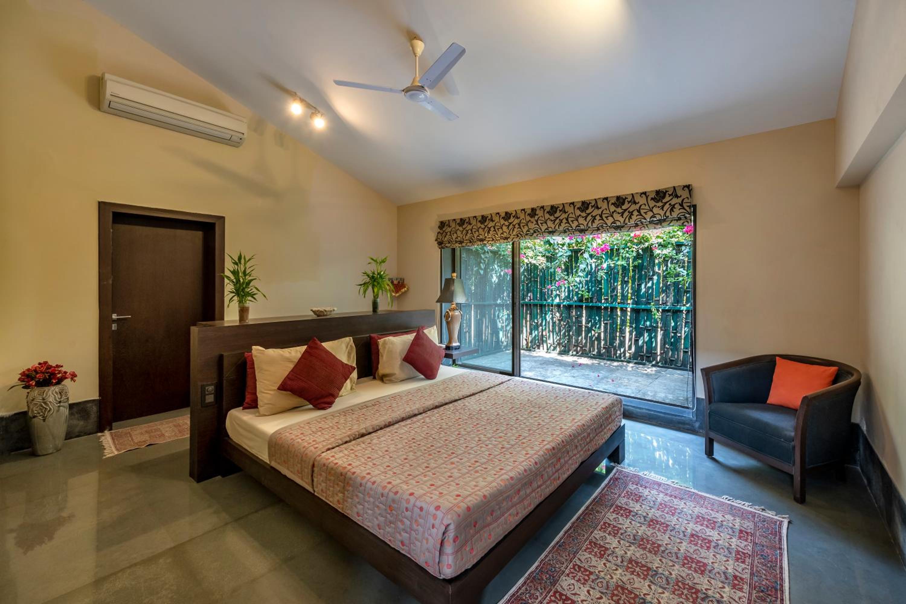 Three-Bedroom Villa - Photo 22