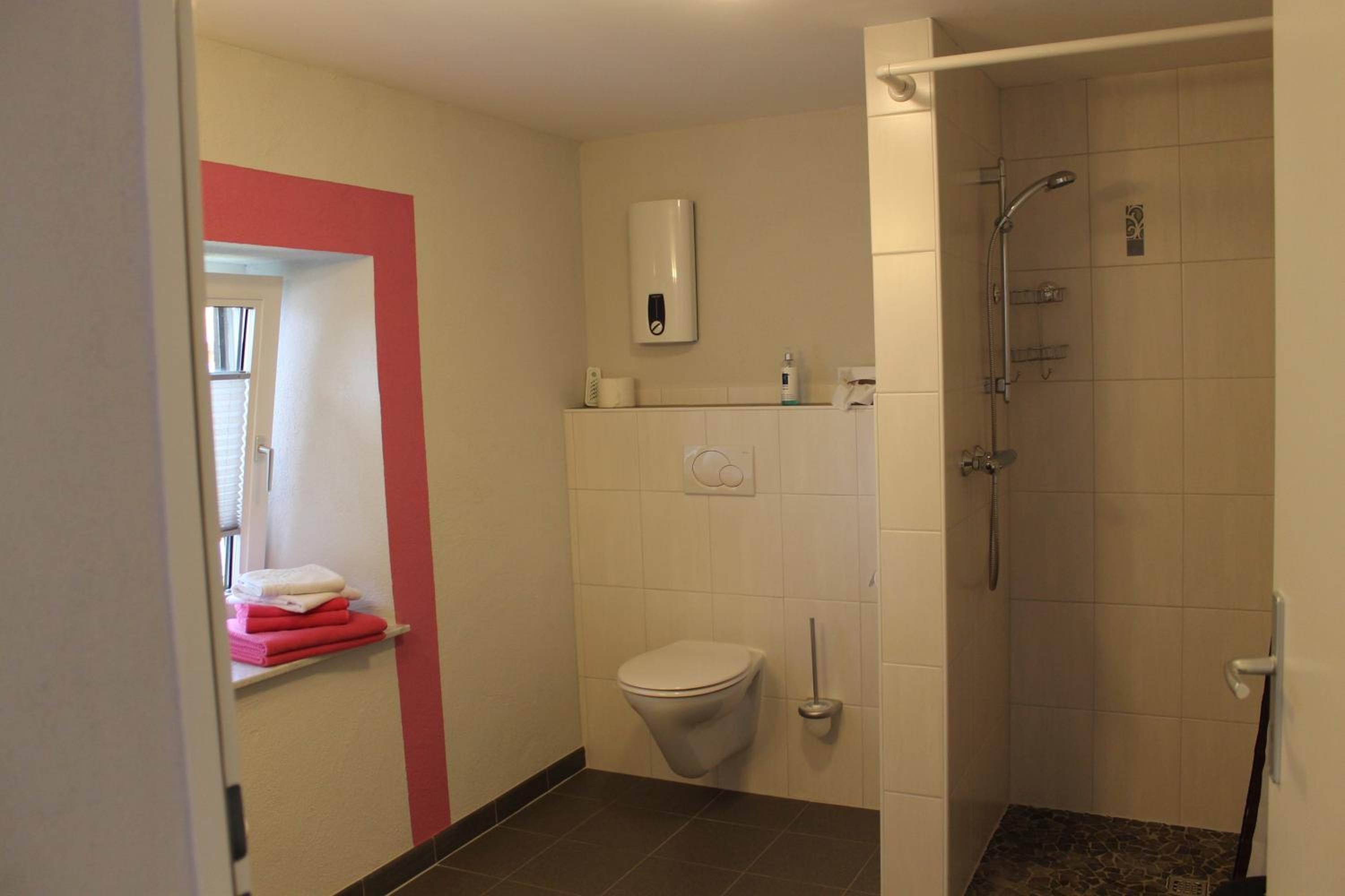 Double or Twin Room - Disability Access - Photo 4